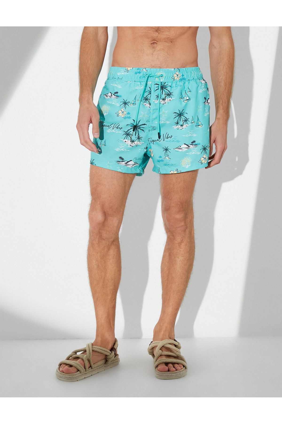 Koton-Kurze Badeshorts mit Sommermotiv, Taillentasche zum Schnüren 5