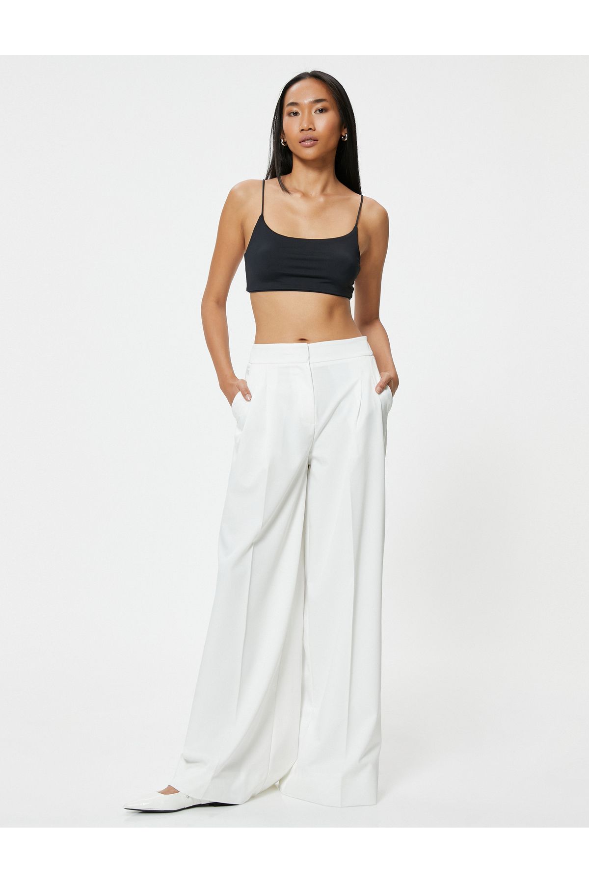 Koton Slim Fit Crop Athlete – Model Podstawowy Z Cienkimi Ramiączkami Kobieta - L