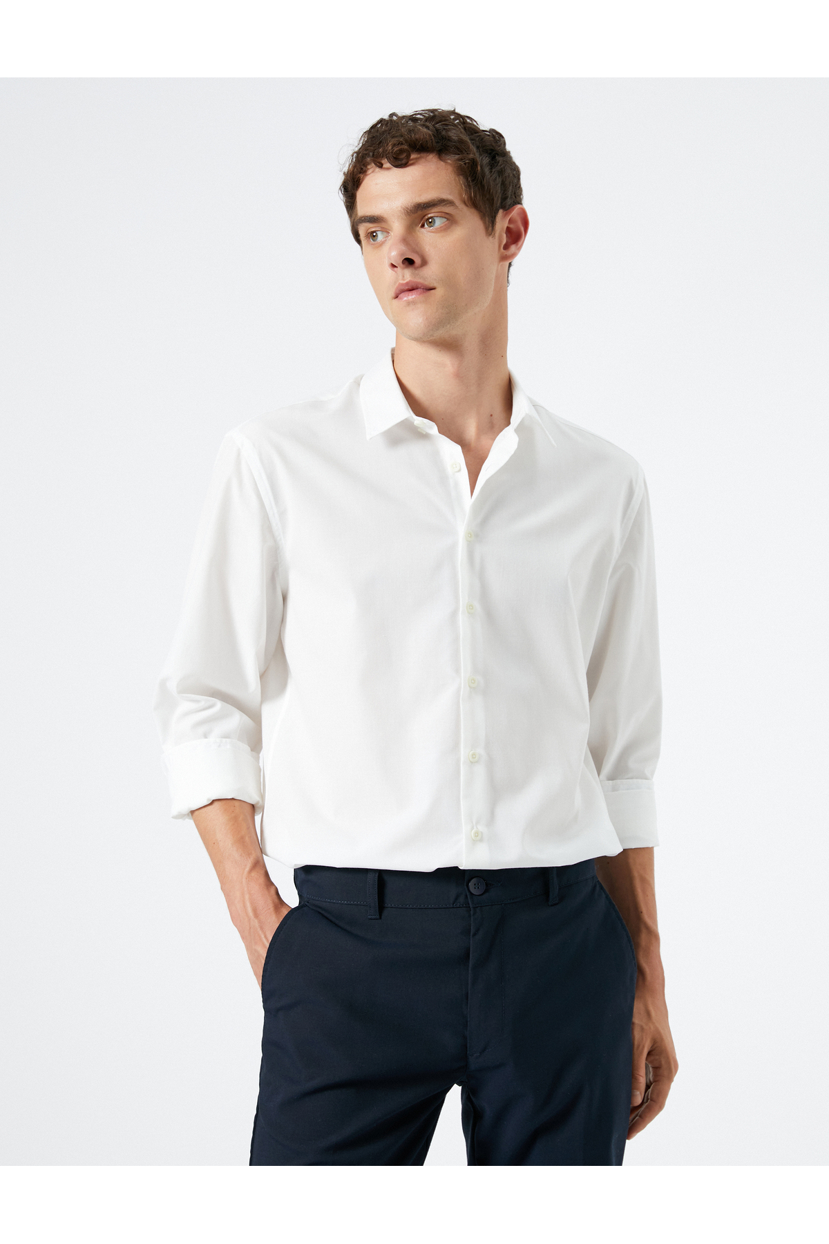 کوتون پیراهن یقه کلاسیک با آستین بلند دکمه‌دار