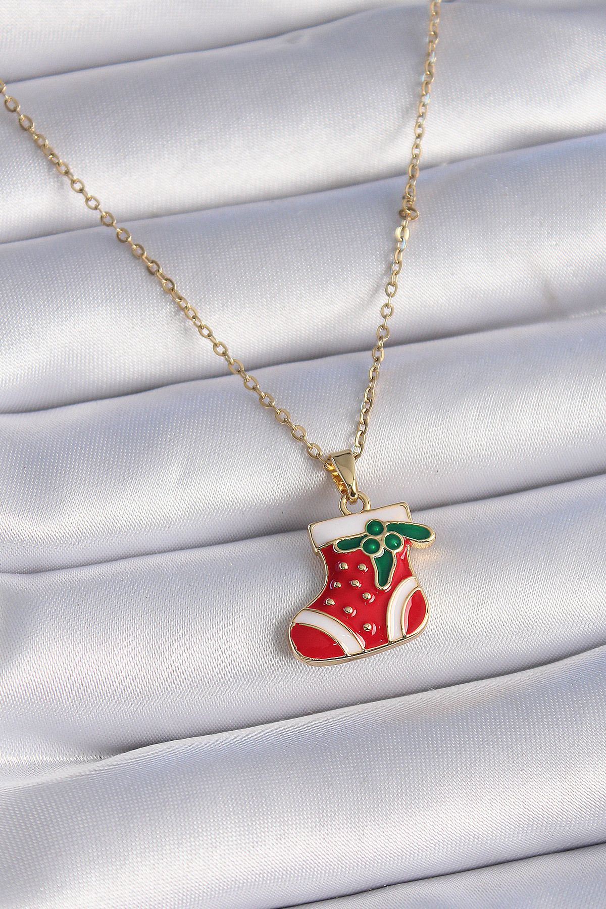 MMB Boutique 316L Çelik Gold Renk Zincir Yılbaşı Temalı Kırmızı Noel Çorabı Figür Kadın Kolye