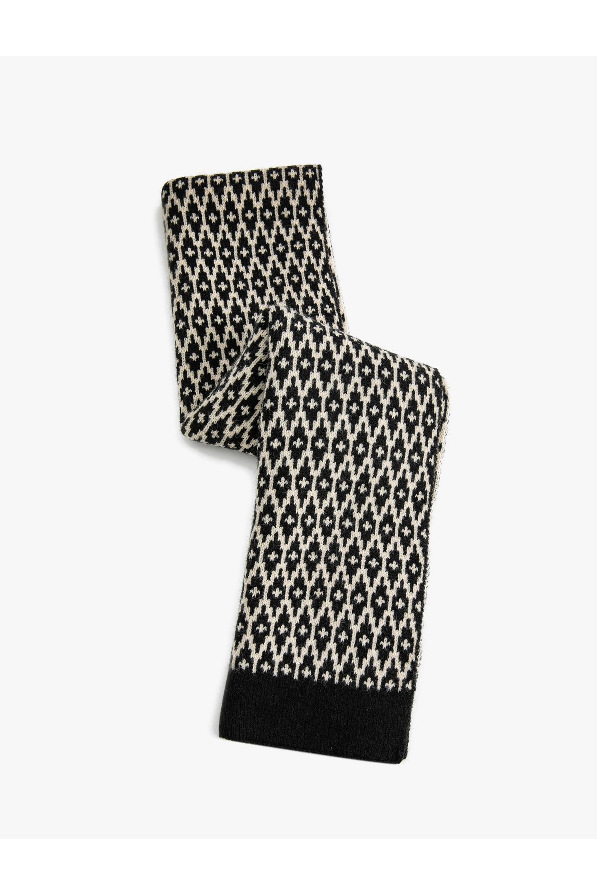 Koton-Geometric Patterned Kt Scarf 1