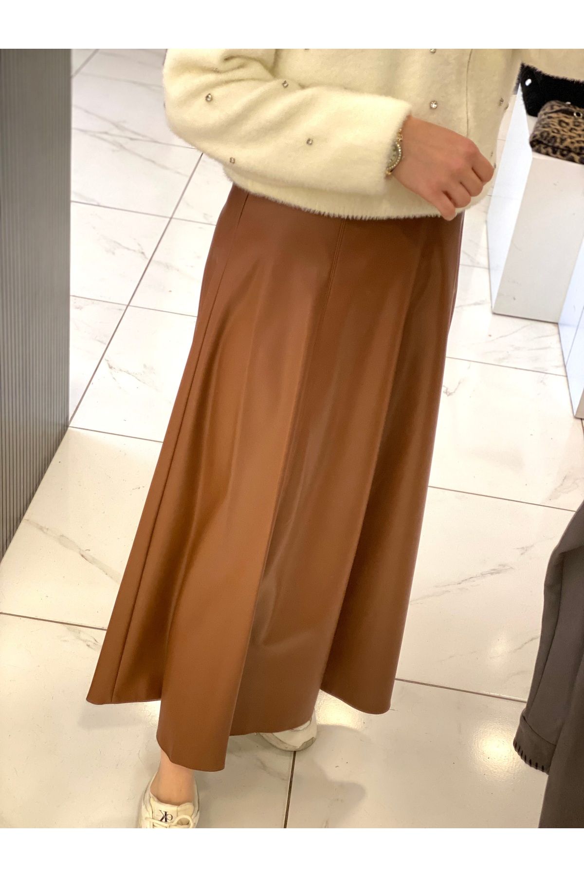 Puane-Skirt - Brown - Long 1