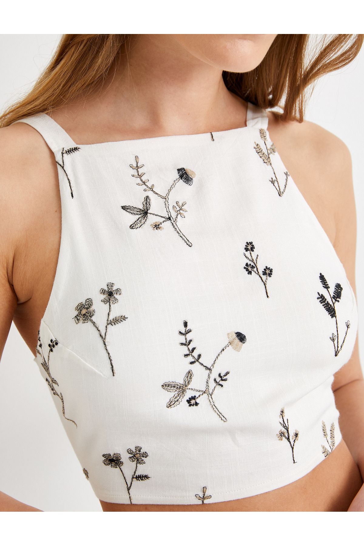 Koton-Slim Fit Crop Top s květinovým vzorem - ohlávka s výstřihem 5