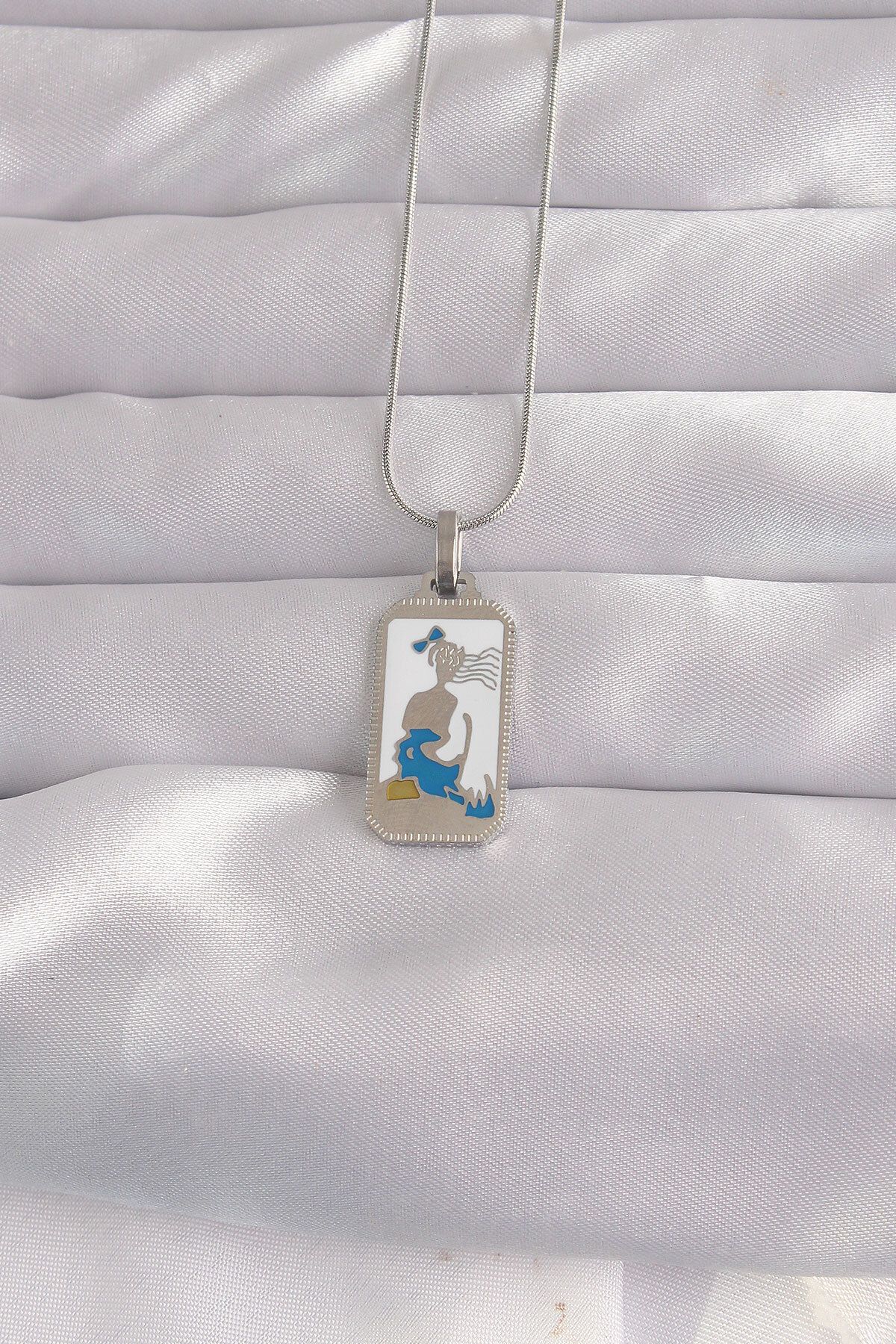 KfksStore 316L Çelik Gümüş Renk Beyaz Mineli Kız Figür Tarot Kolye
