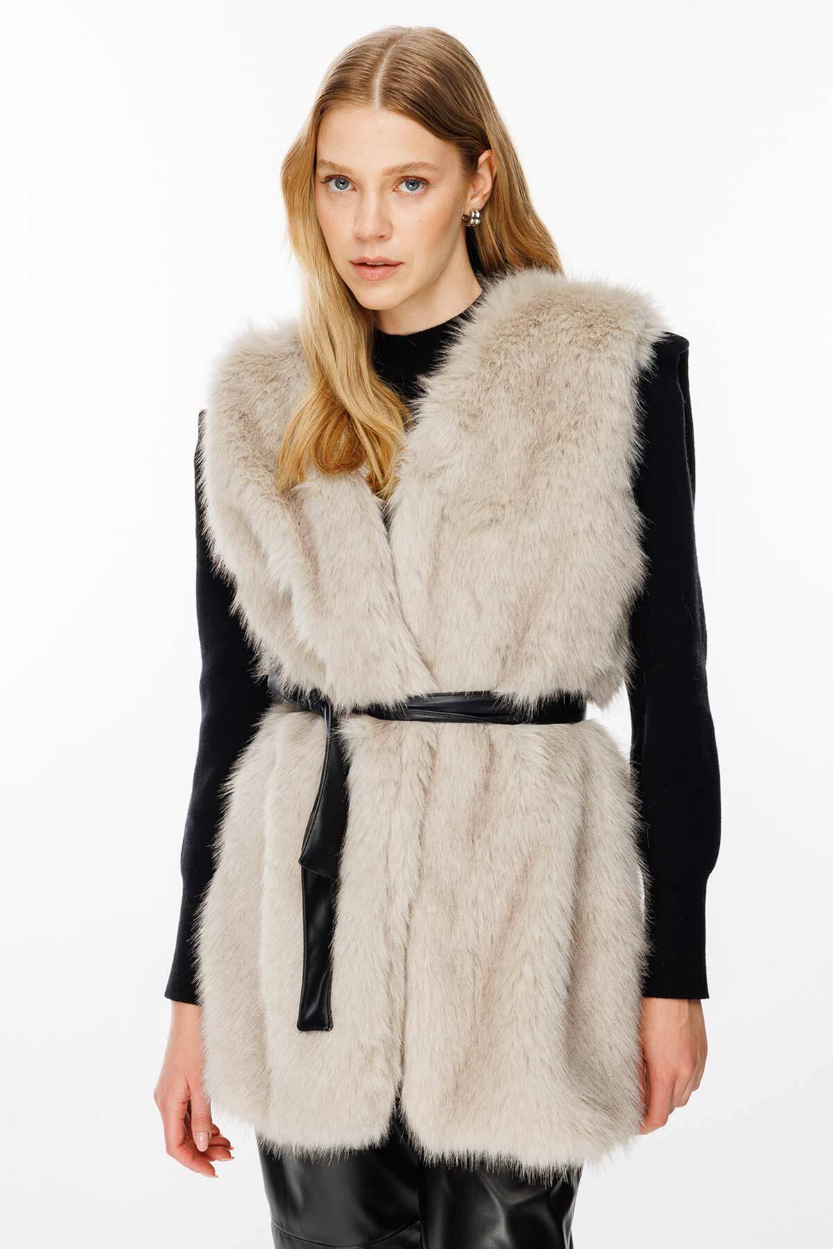 Hooopstore-Faux Fur Gray Vest 6