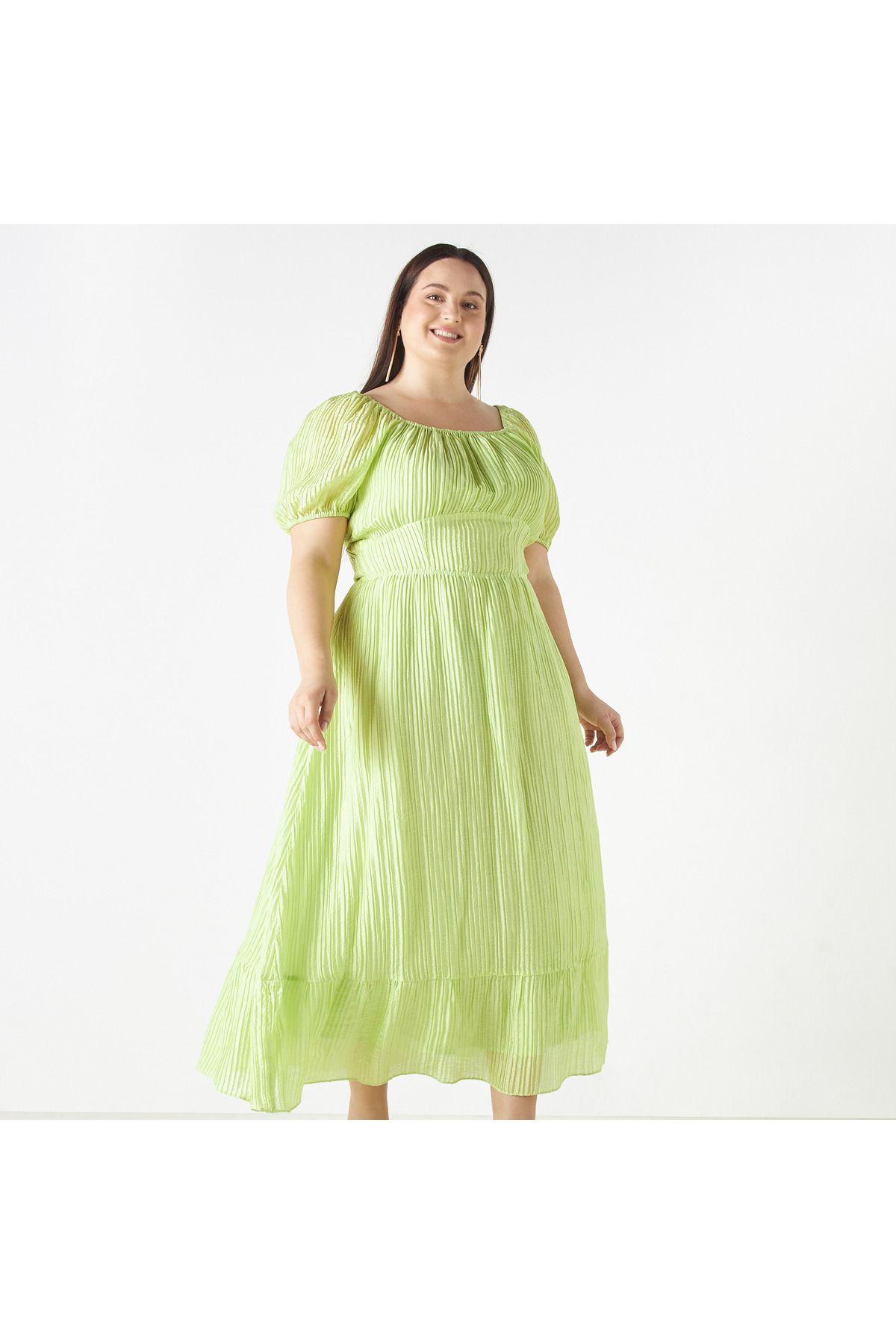 2Xtremz-Textured Maxi Tiered Dress with Balloon Sleeves 2