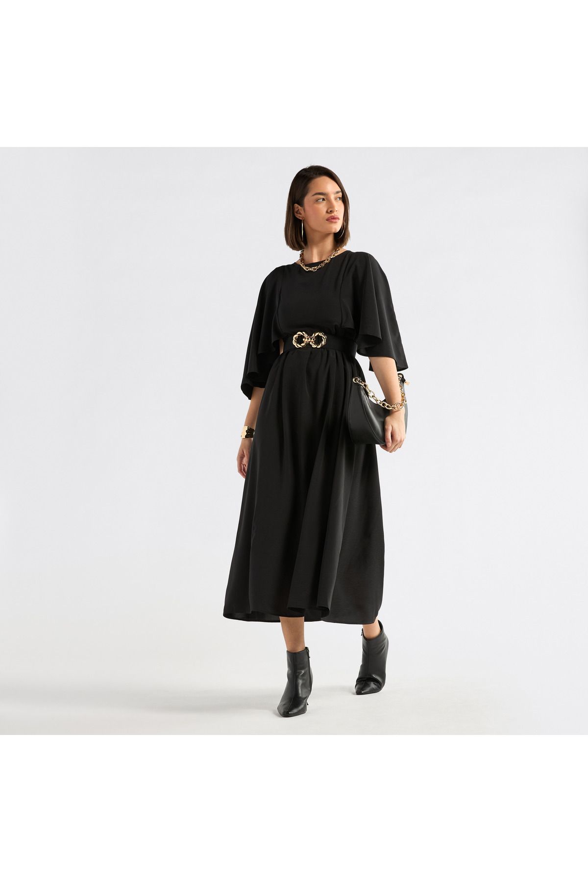 complete the look image