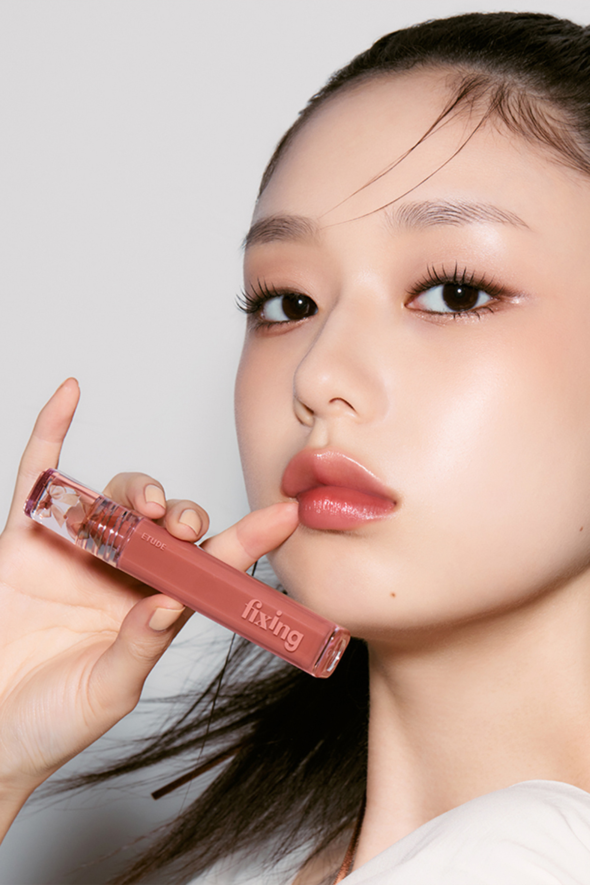 ETUDE-Glow Fixing Tint /Glowing and Plumping Lips, Long-Lasting Tint-03 Dewy Fig 4