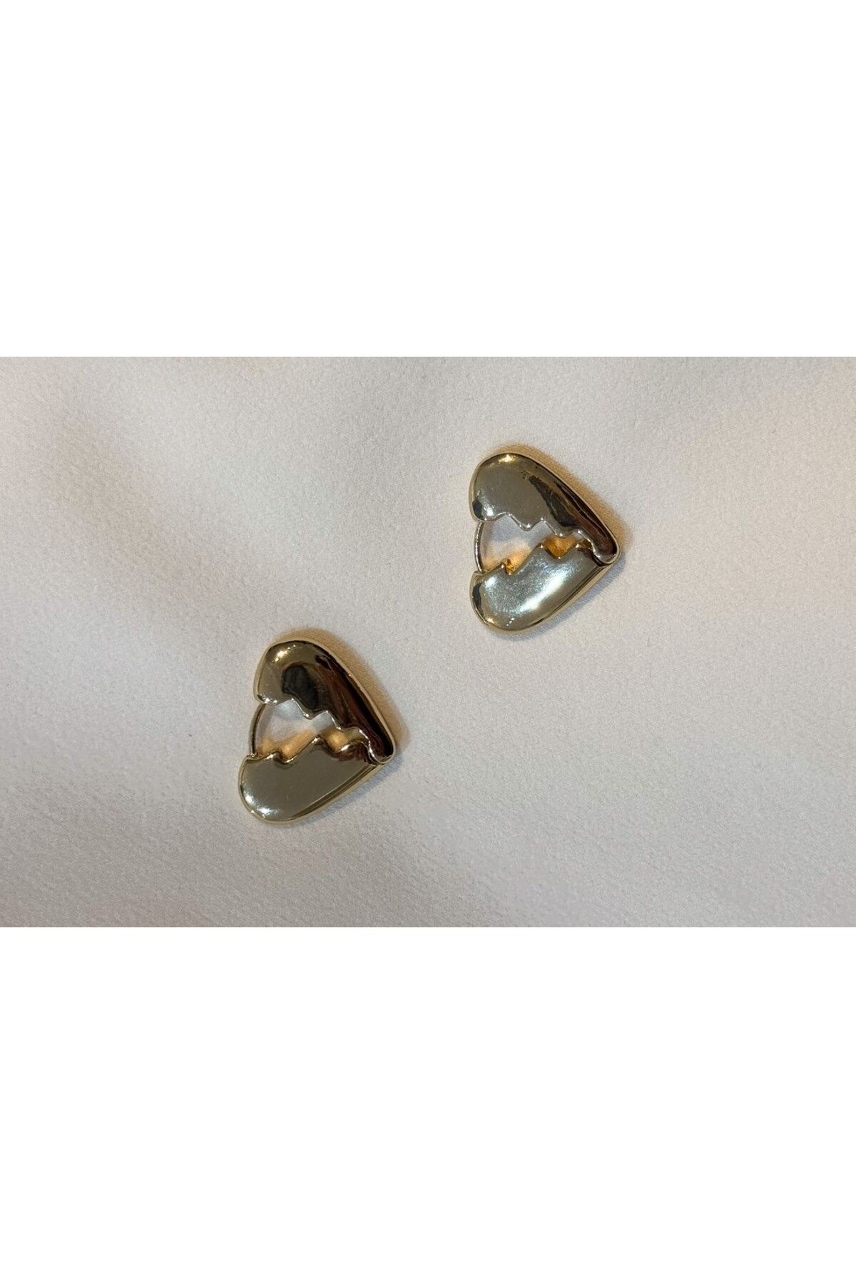 Chic Latife-GOLD STEEL HEART EARRINGS 7