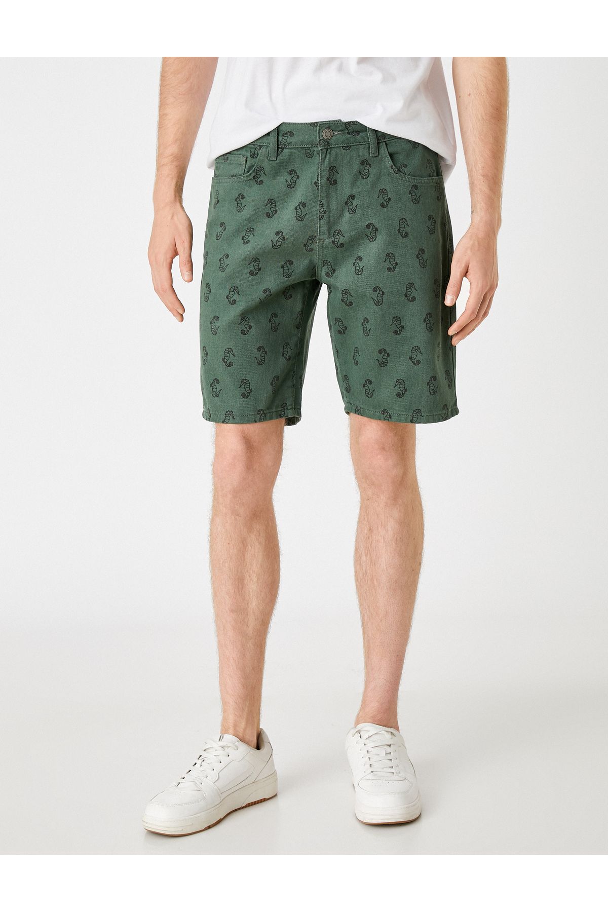 Koton-Seahorse Printed Shorts 3