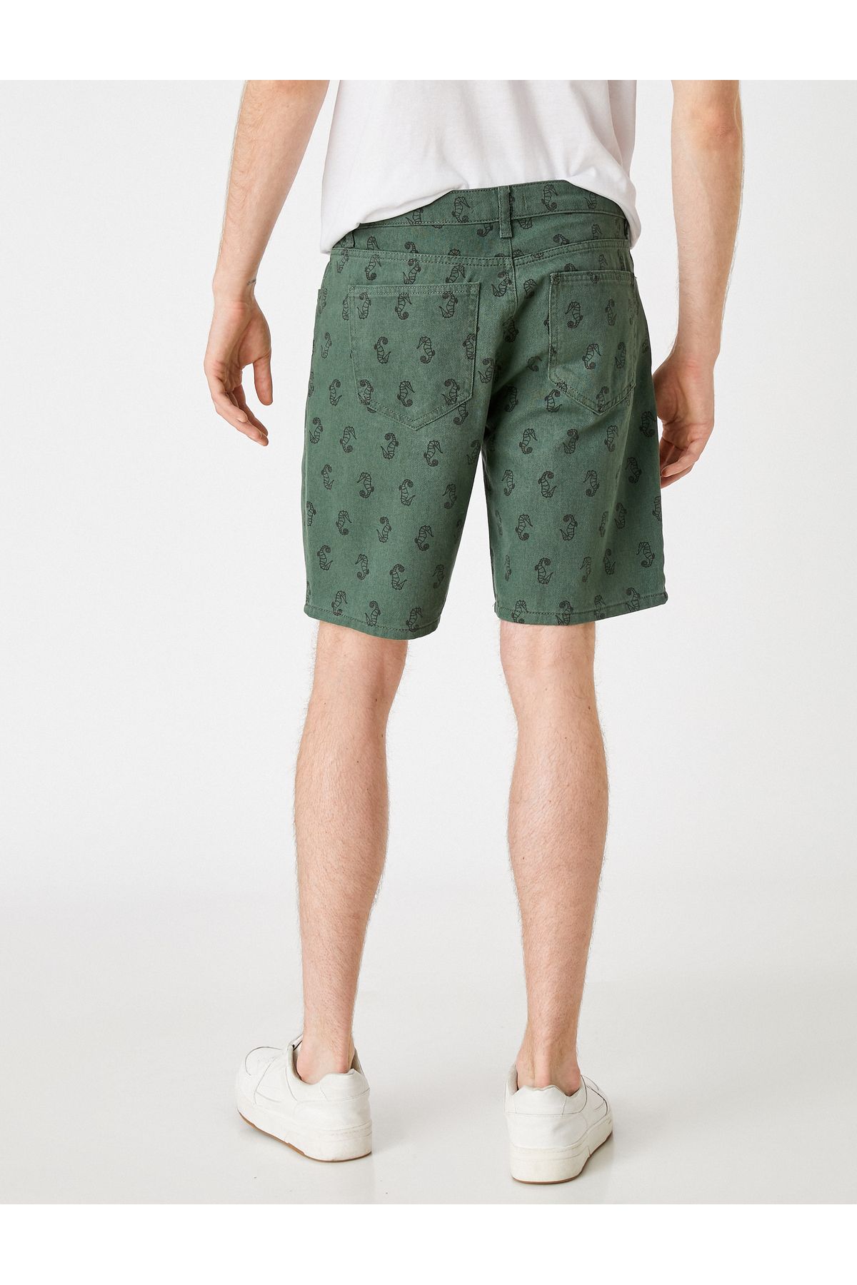 Koton-Seahorse Printed Shorts 4