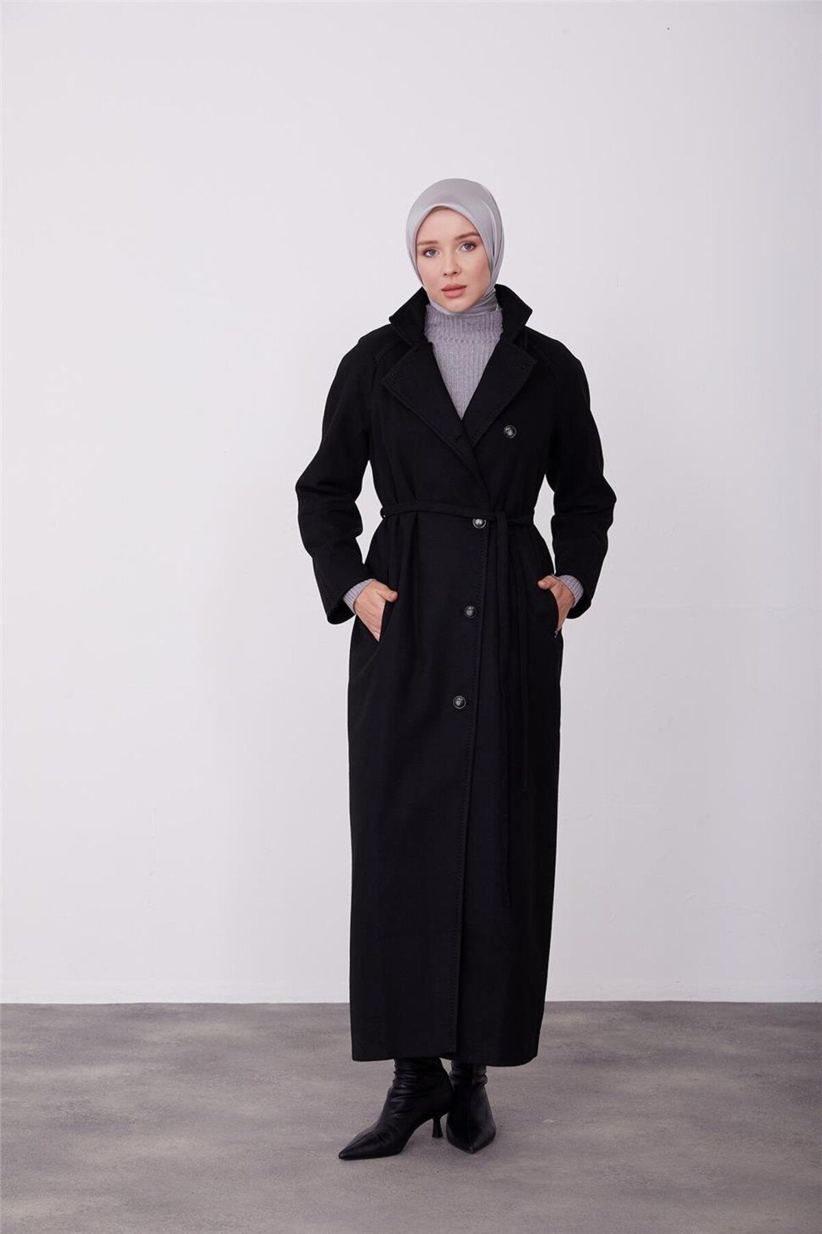 مانتو نامتقارن یقه ایستاده 23k8615 مشکی Armine