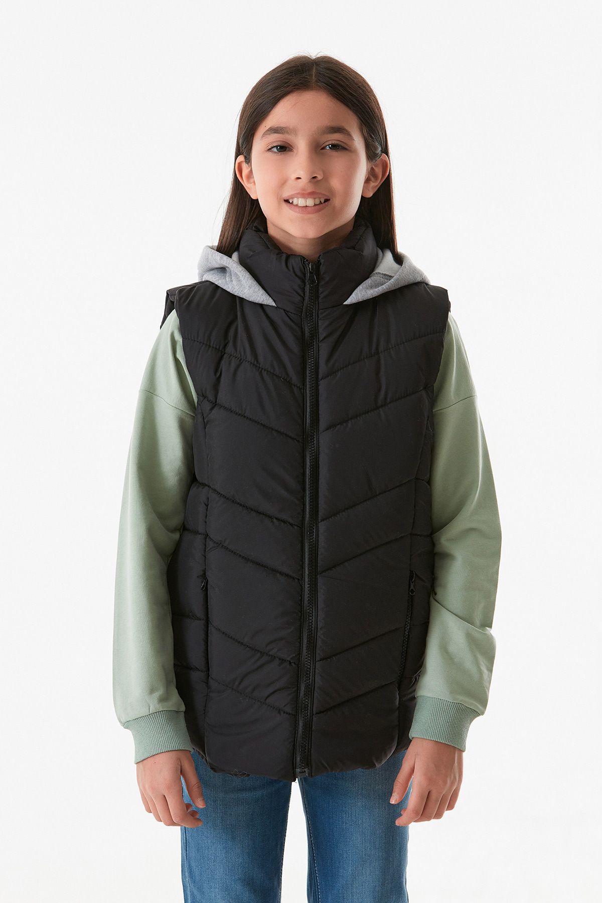 Fulla Moda-Pocket Zippered Hooded Girl's Vest 3