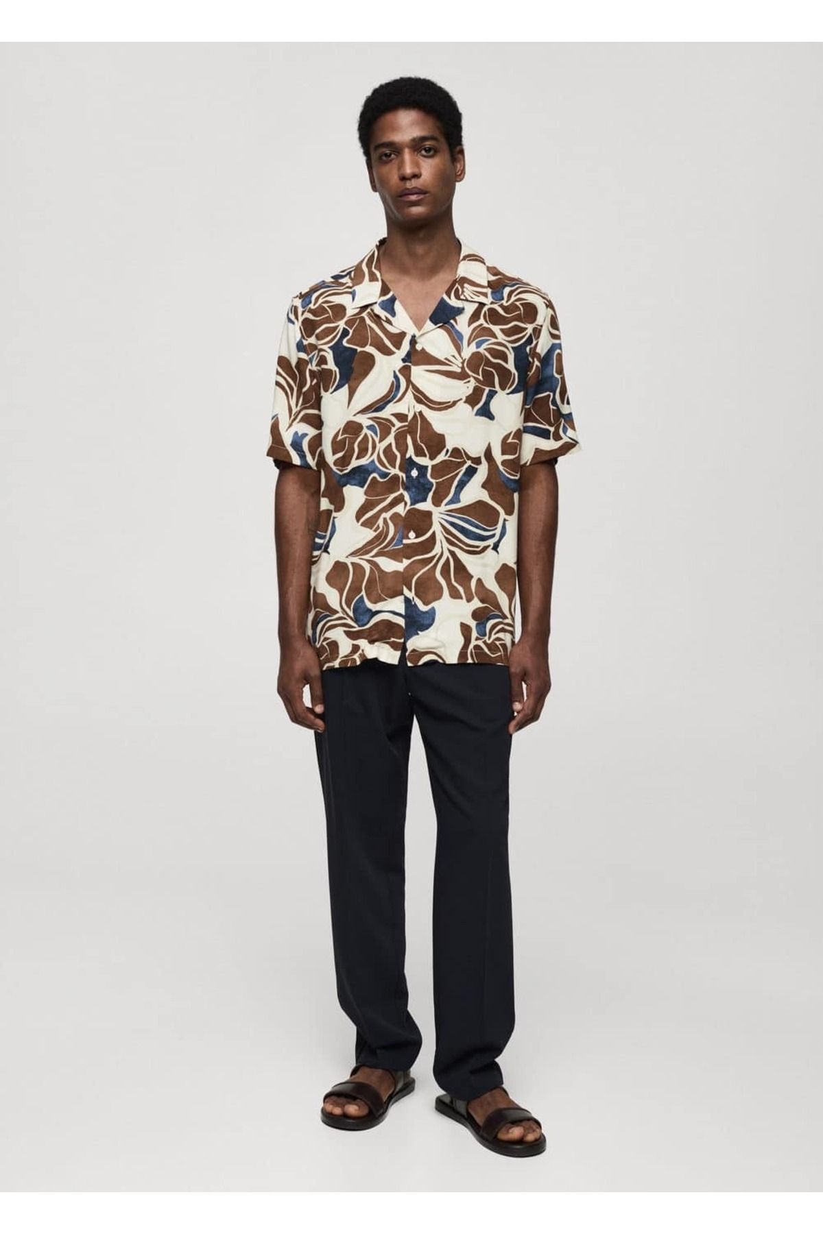 MANGO Man-Regular Cut Fluid Patterned Shirt 2