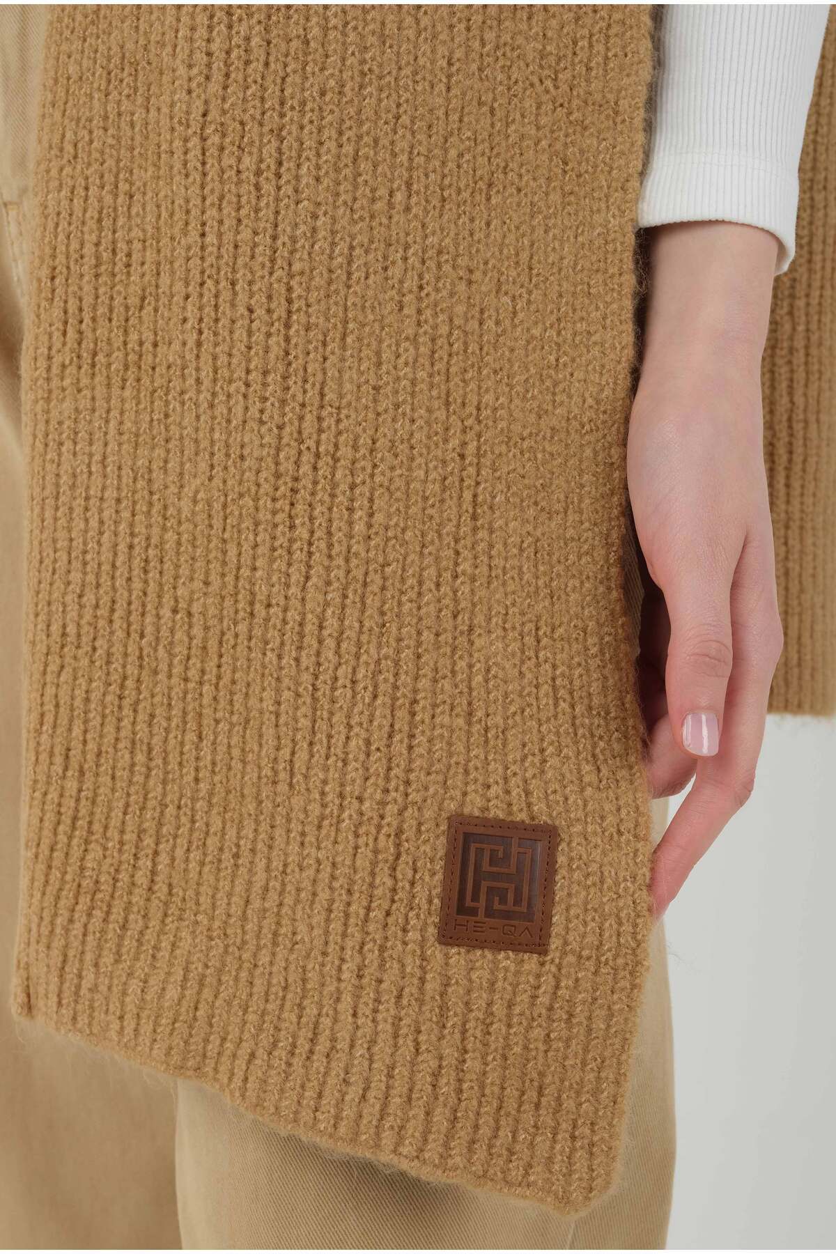 HEQA-Eșarfă Camel din tricot simplu 5