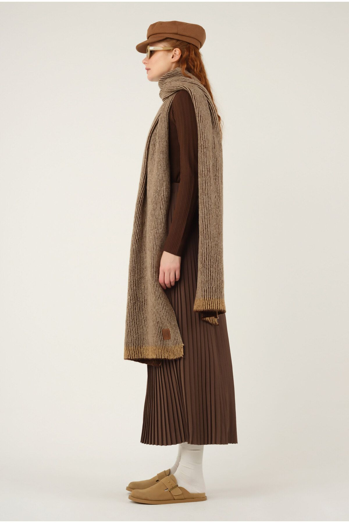 HEQA-Brown Pleated Skirt 6