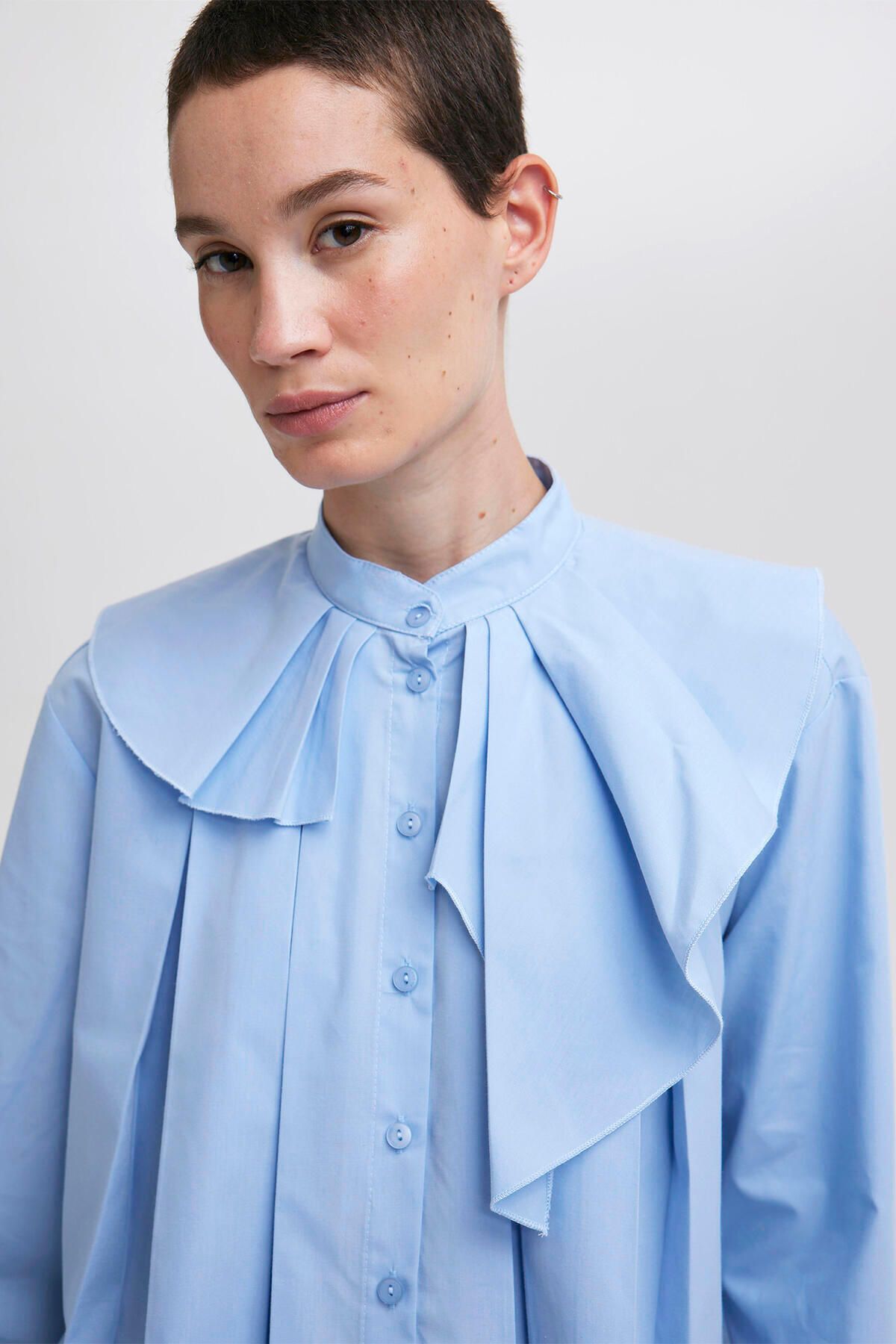 Touché Privé-Asymmetrical Collar Stylish Shirt 5