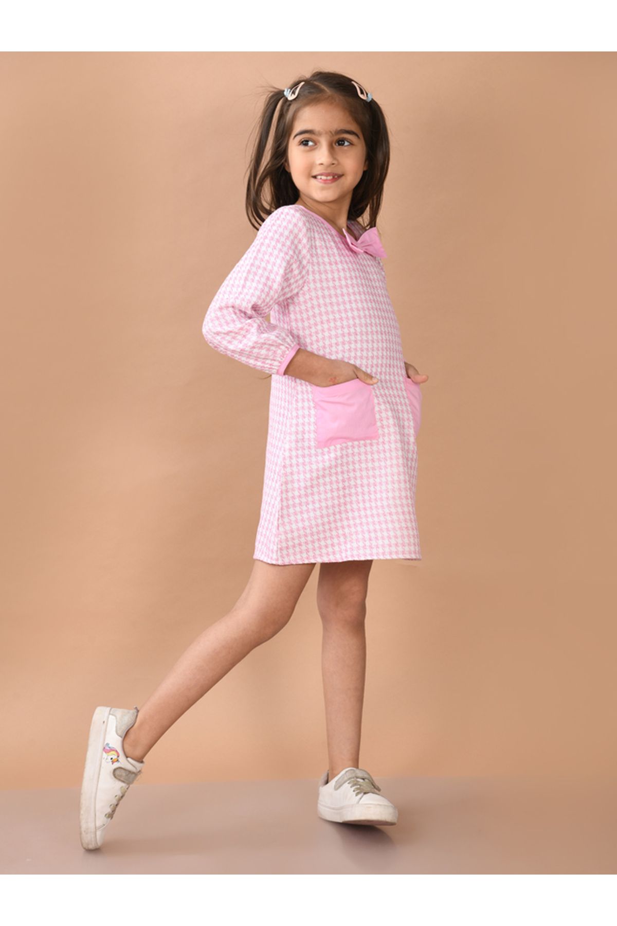 LilPicks By Styli-Checkered Long Sleeves Dress 3