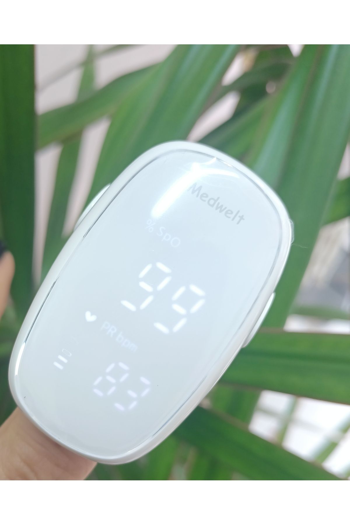 MEDWELT Beyaz Led Ekran Otomatik Parmak Tipi Pulse Oksimetre