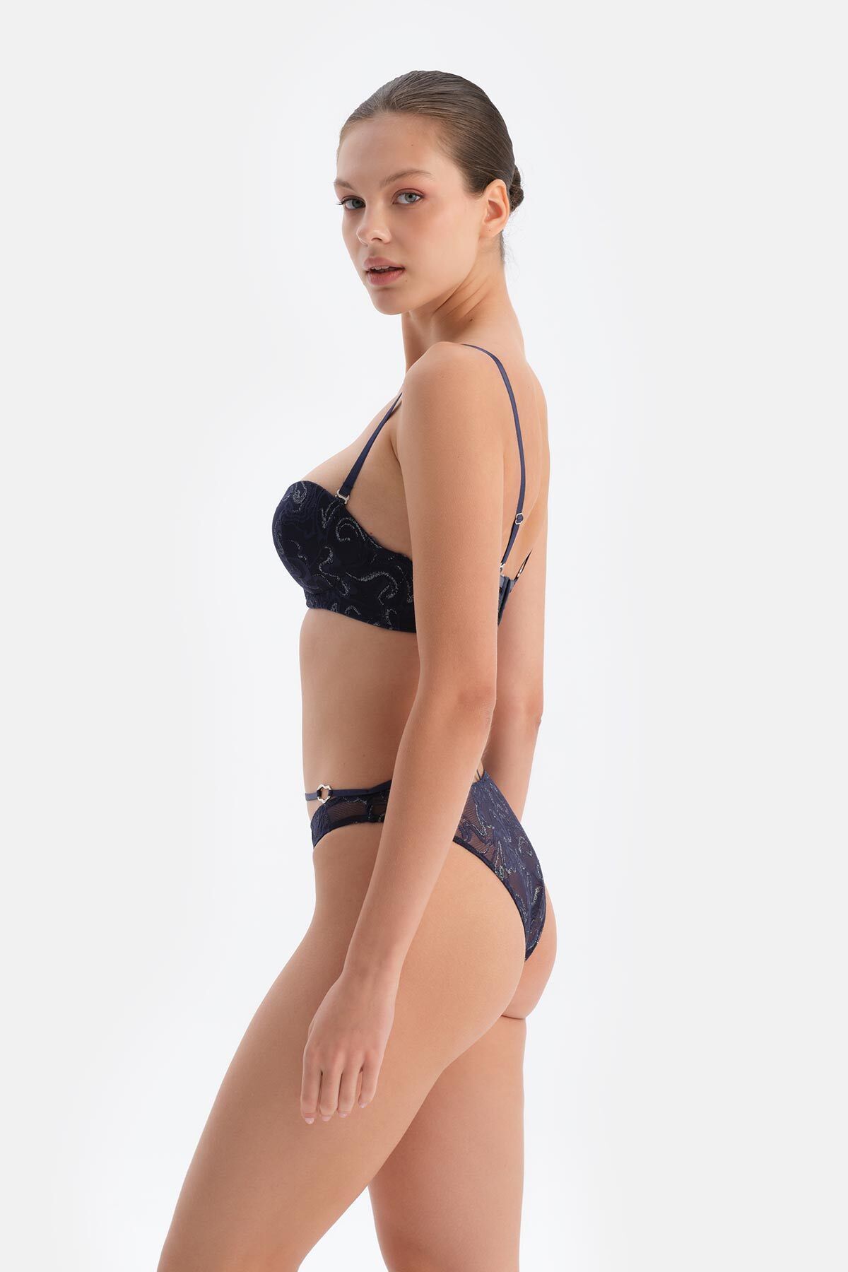 Dagi-Marineblaue brasilianische Spitzenhöschen mit Taillendetail 3