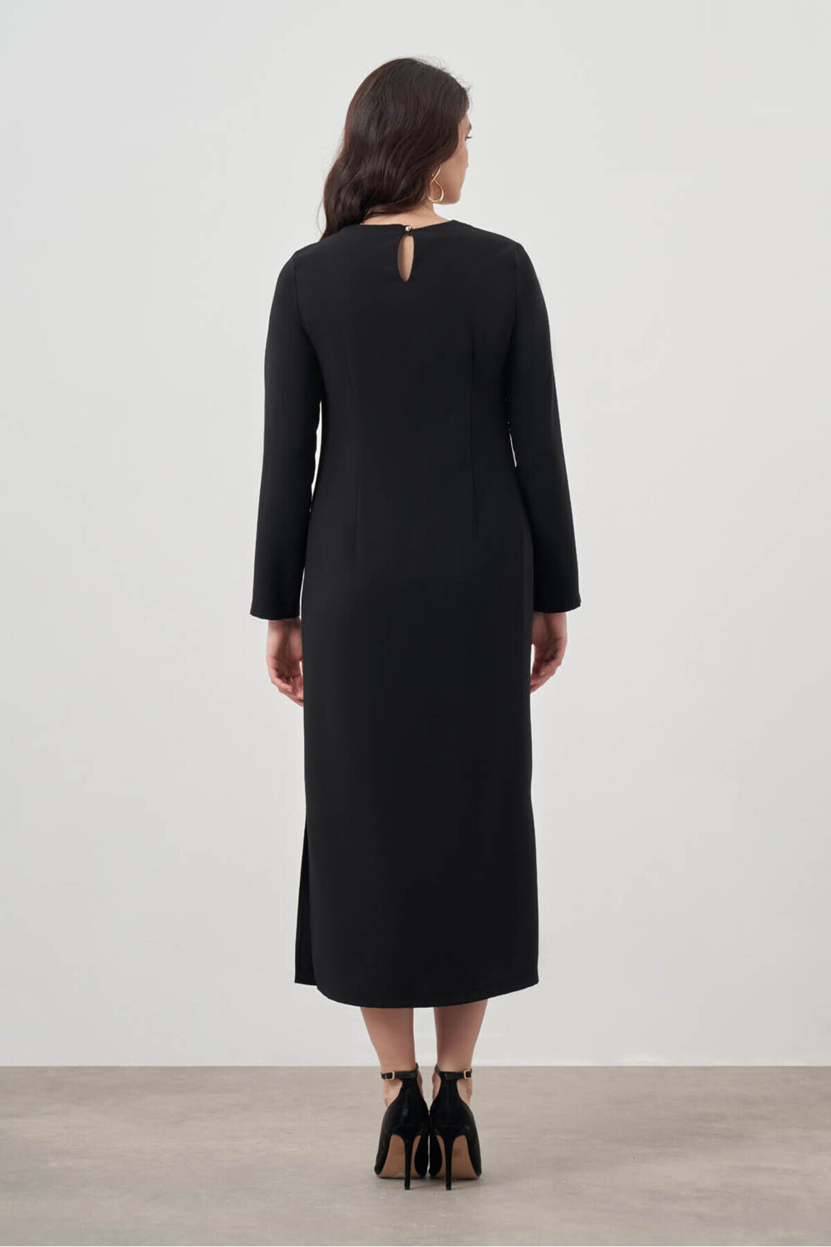 Mizalle-Black Dress with Ornamental Collar 6