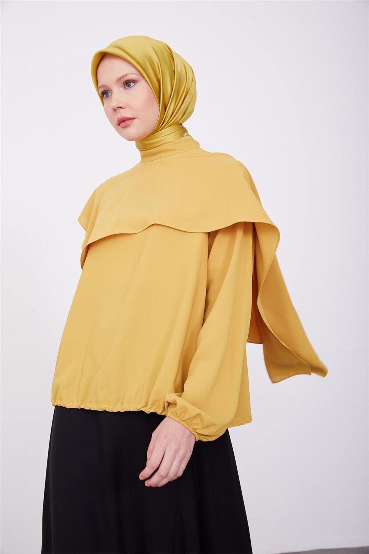 بلوز کمری الاستیک جزیی آلر نامتقارن 23k3425 Asit Armine