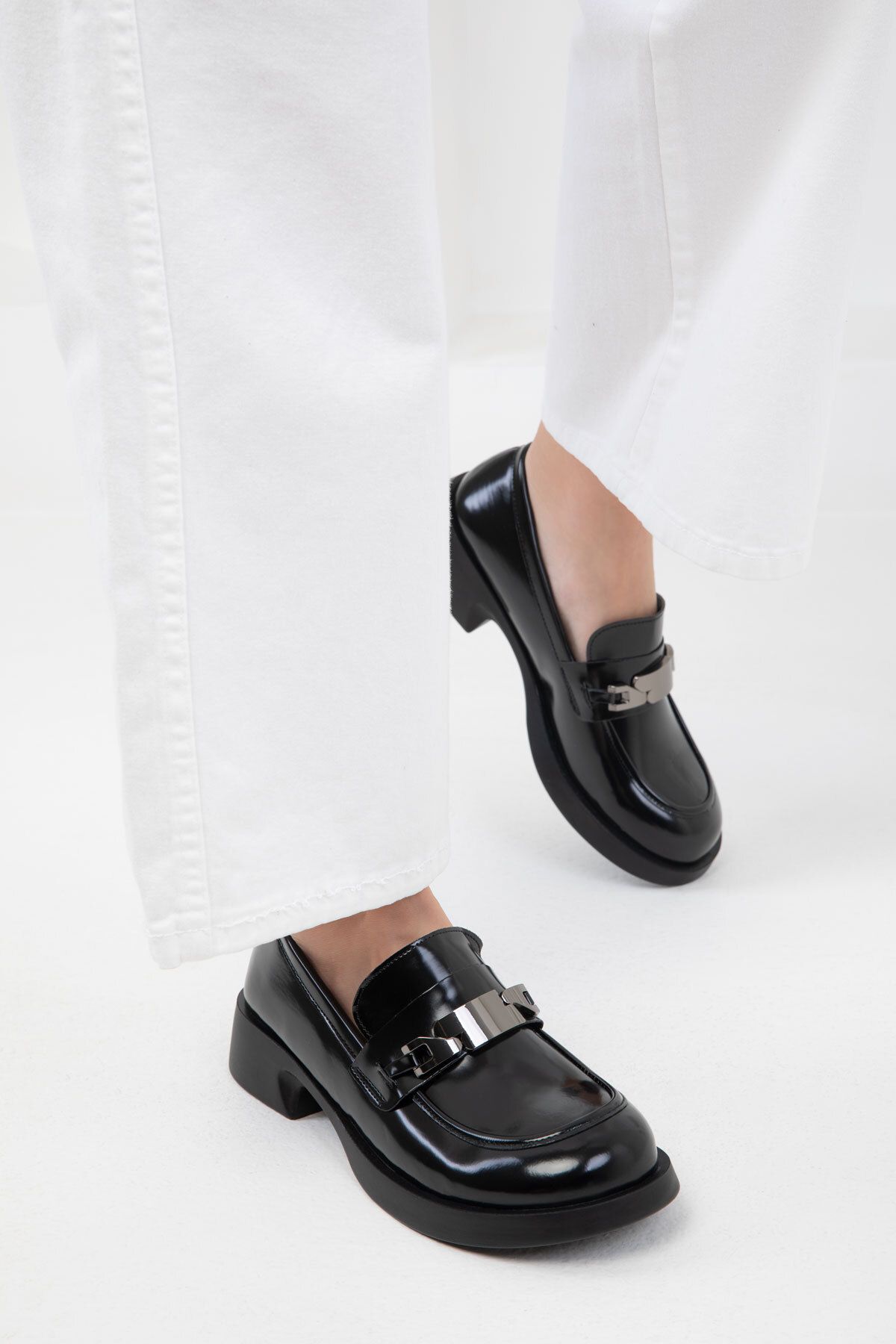 SOHO-Patent Leather Black Women's Casual Shoes - 20014 5