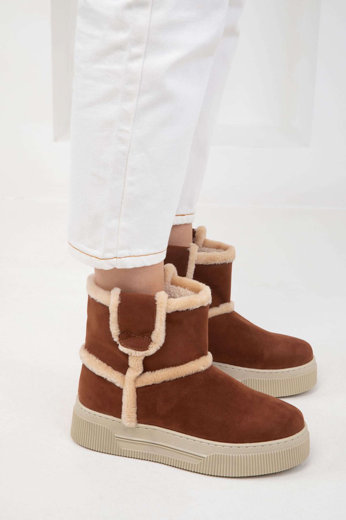 SOHO-Tan Suede Dámské boty - 20011 Model Bootie 3