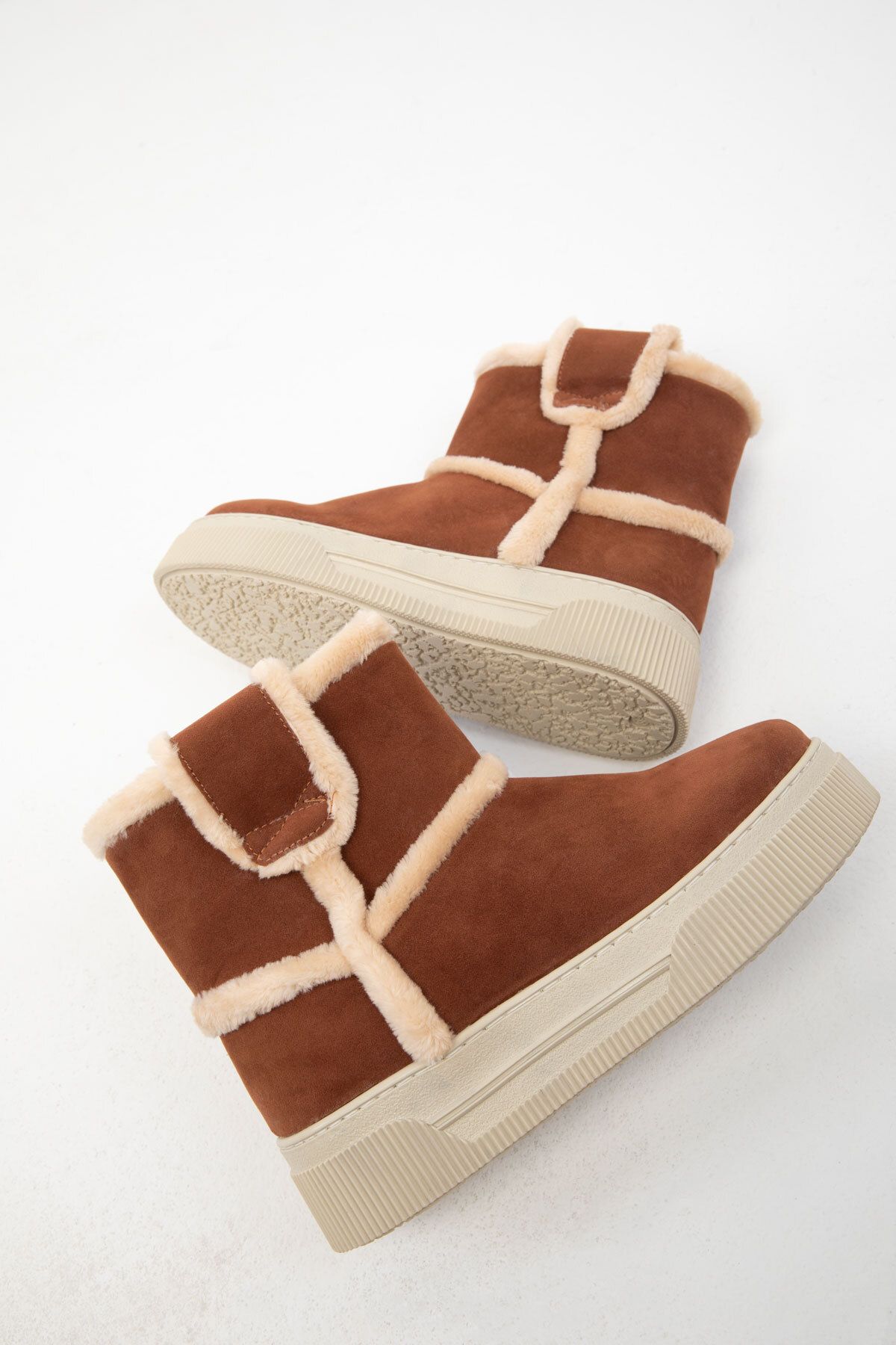 SOHO-Tan Suede Dámské boty - 20011 Model Bootie 4