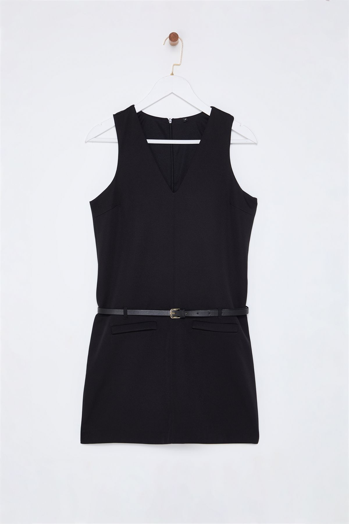 Trendyol Collection-Sukienka Mini z Niskim Stanem i Czarnym Paskiem Twoaw25El00582 6