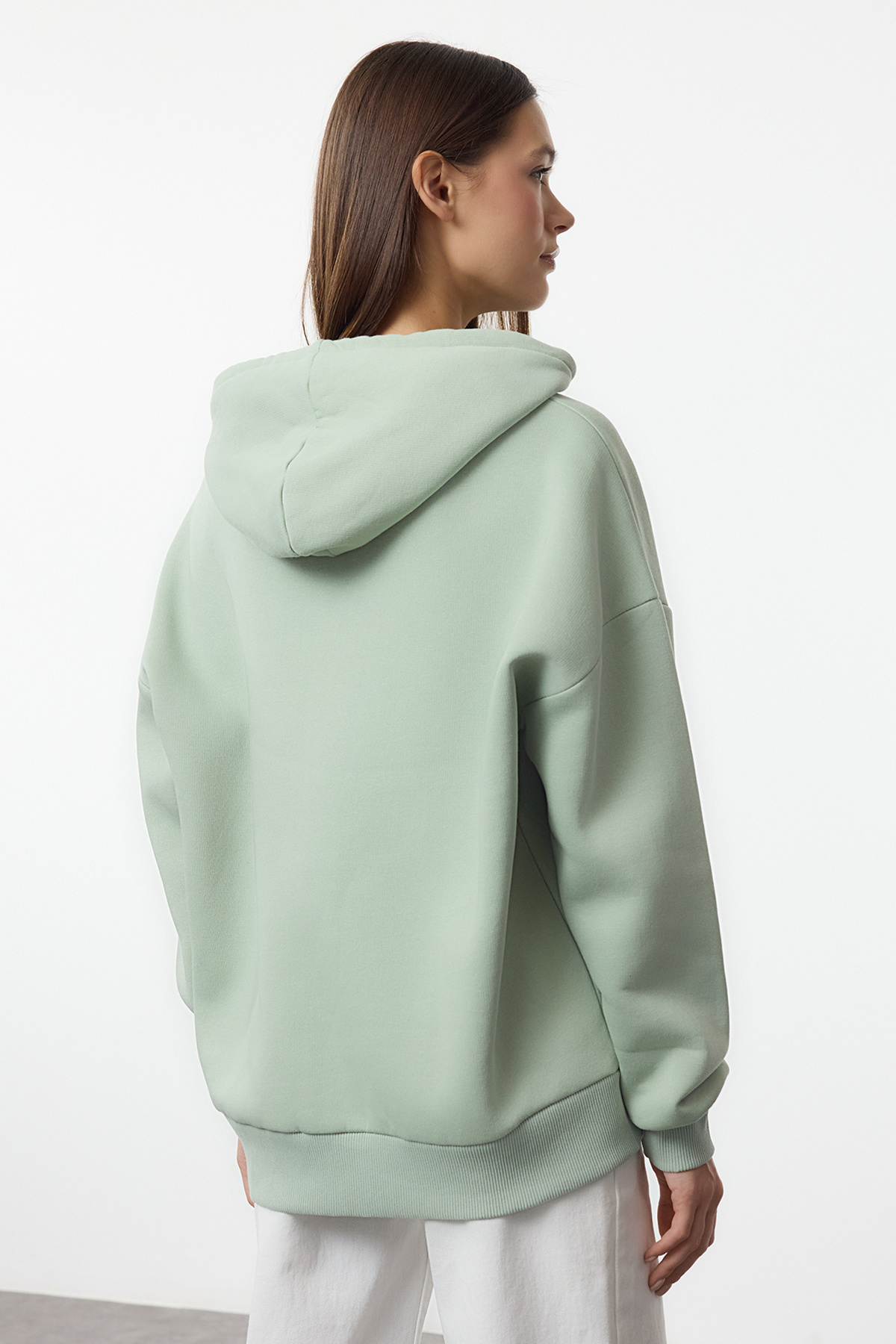 Trendyol Collection-Mintfarbenes, bequem geschnittenes Fleece-Sweatshirt mit Reißverschluss – TWOAW24SW00188 5