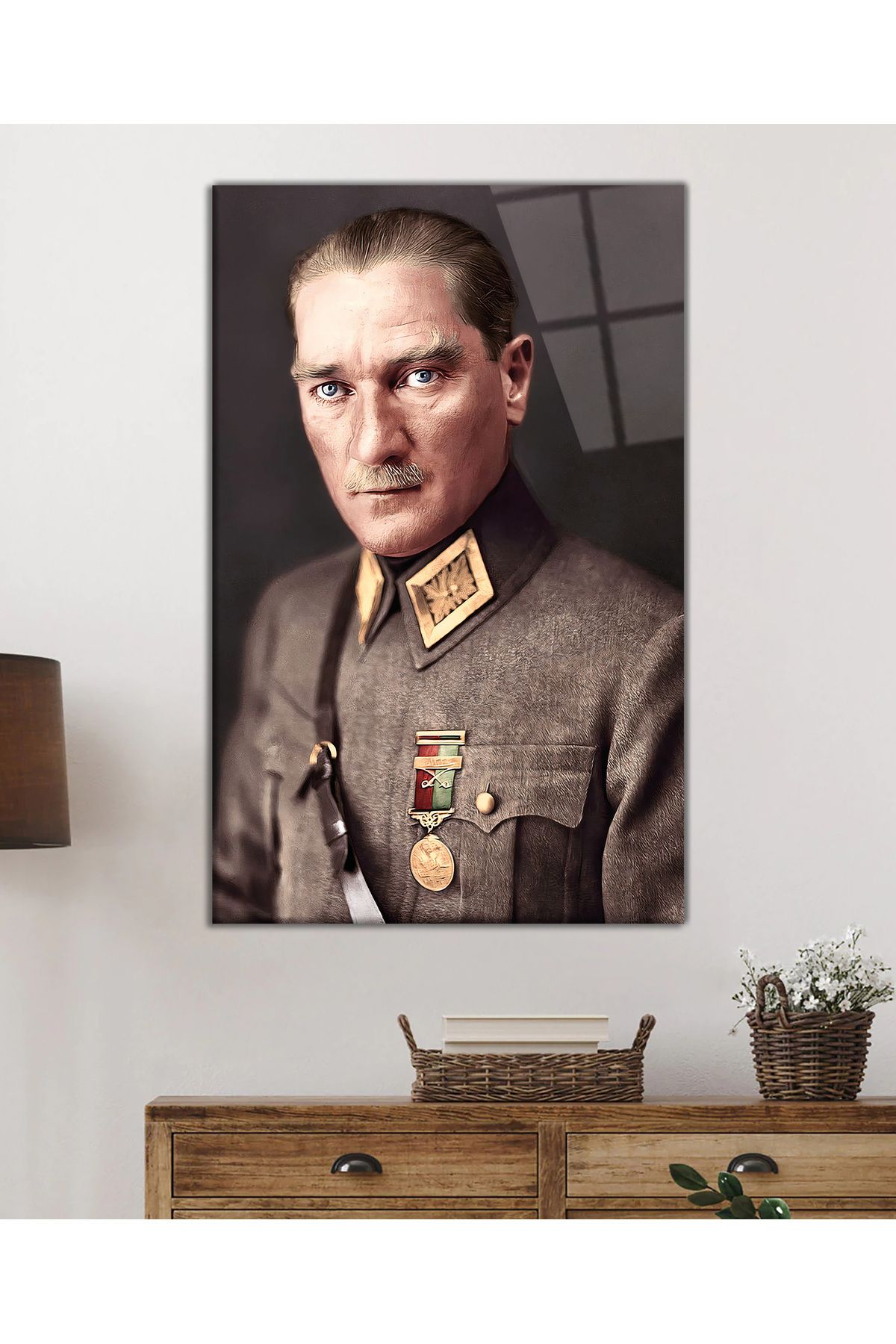 ArtNoia Üniformalı Mustafa Kemal Atatürk Portresi Cam Tablo