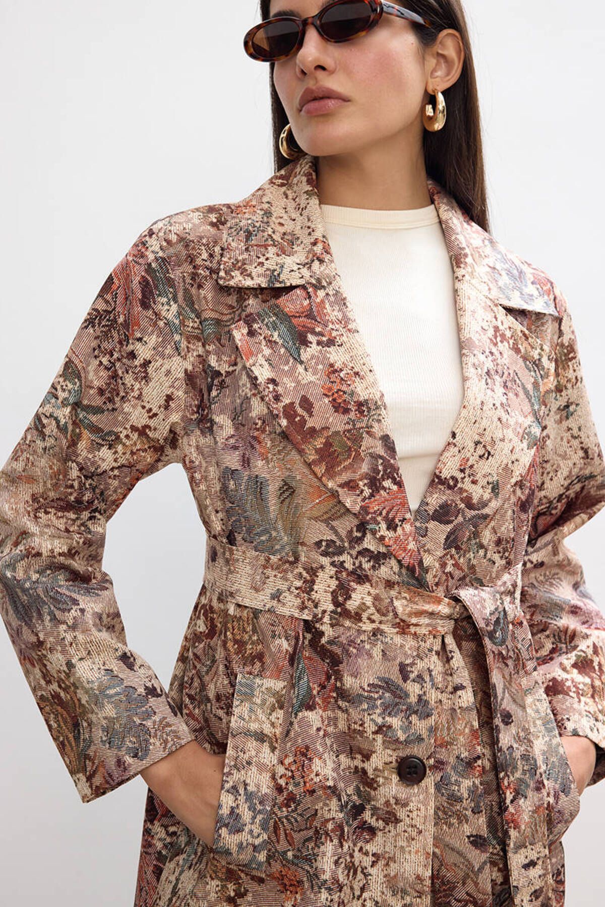 BE BLUE-PATTERNED TRENCH COAT 7
