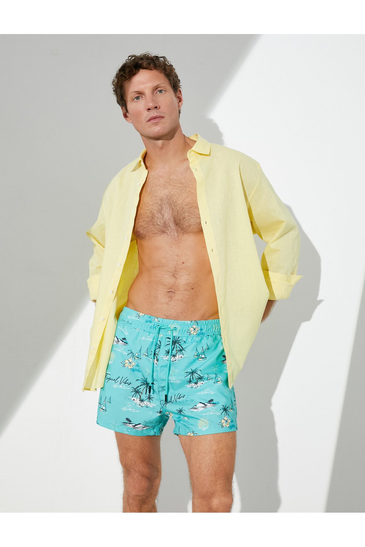 Koton-Kurze Badeshorts mit Sommermotiv, Taillentasche zum Schnüren 3
