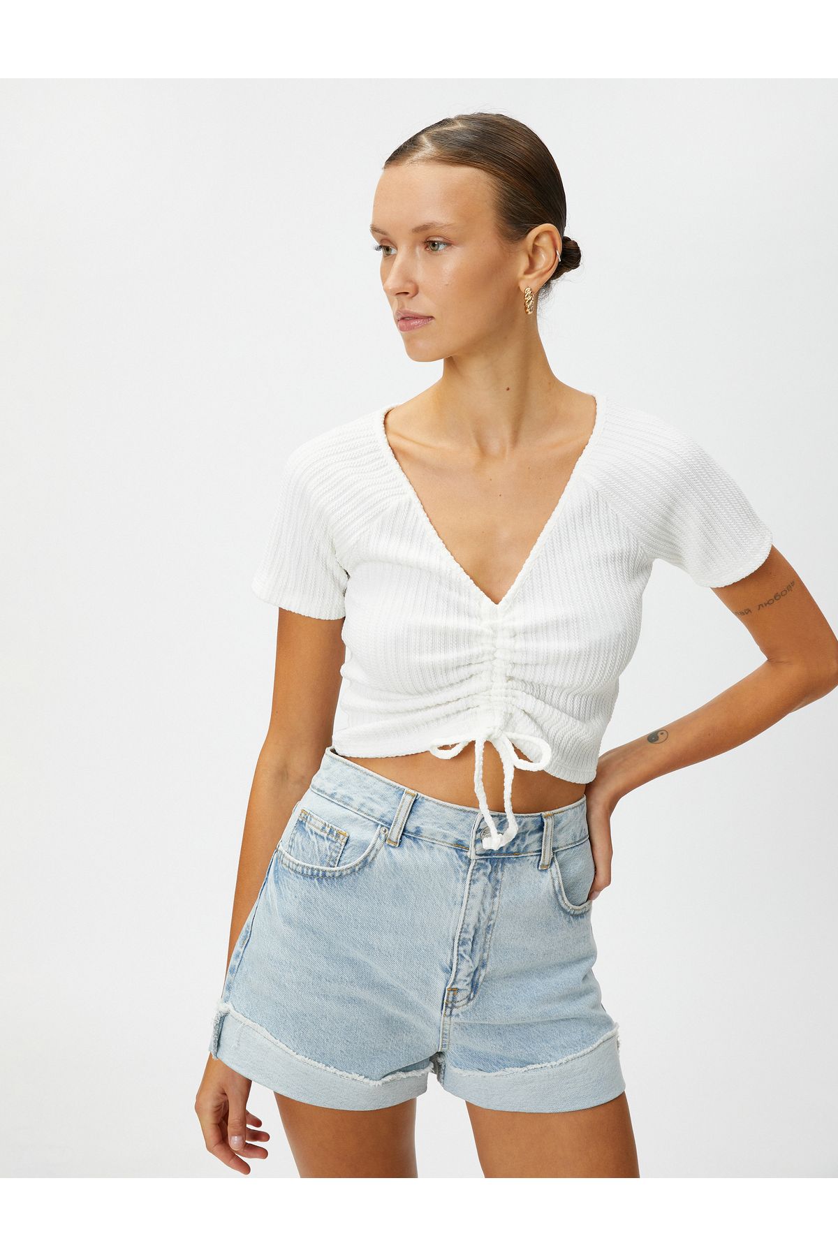 complete the look image