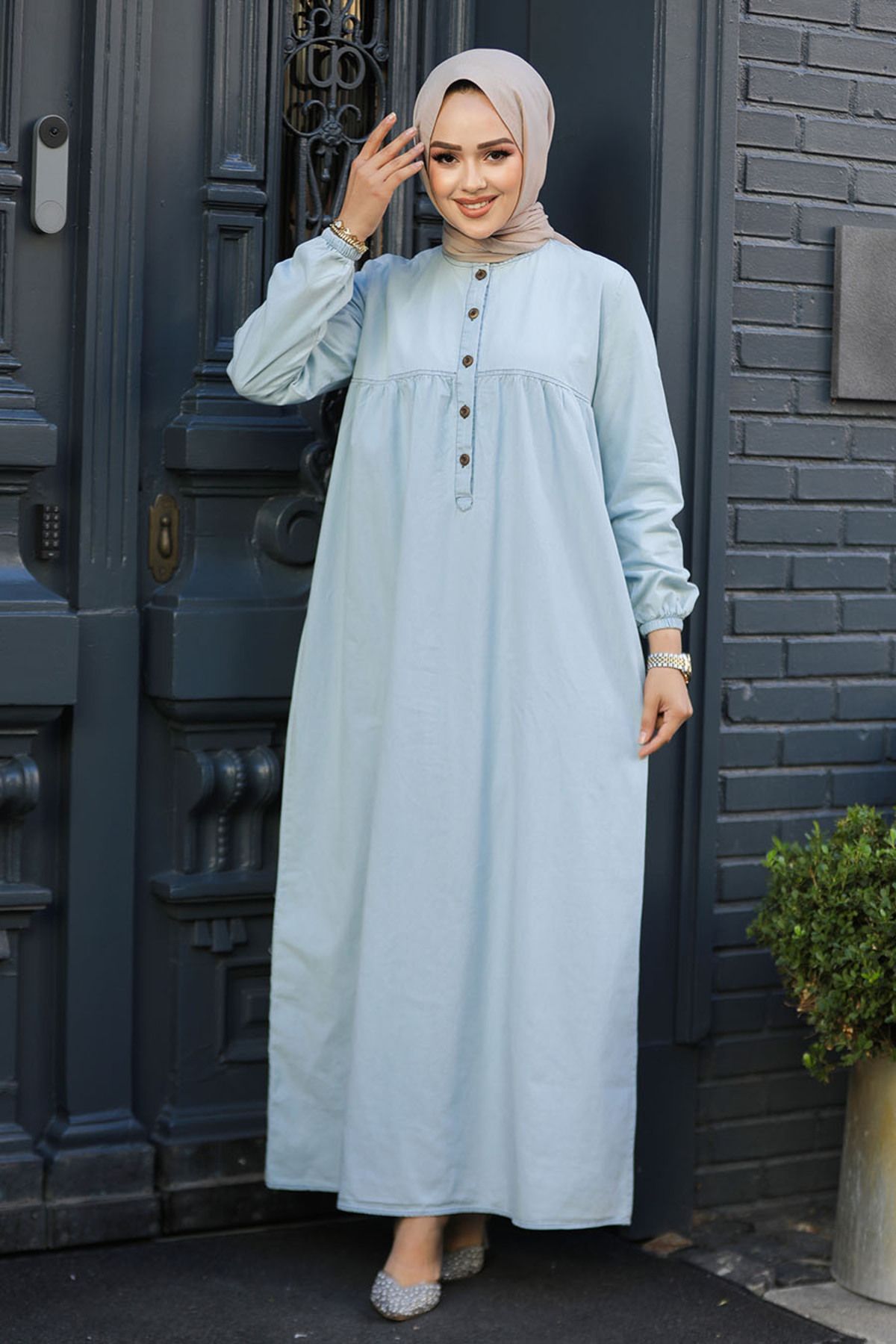 Neva Style-Buttoned Ice Blue Hijab Denim Dress 23512Bm 1