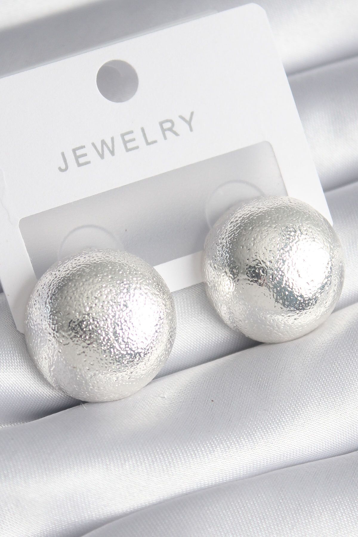 Skygo-Brass Silver Color Embroidery Detail Top Model Women's Earrings - Tj-bkp8544 1