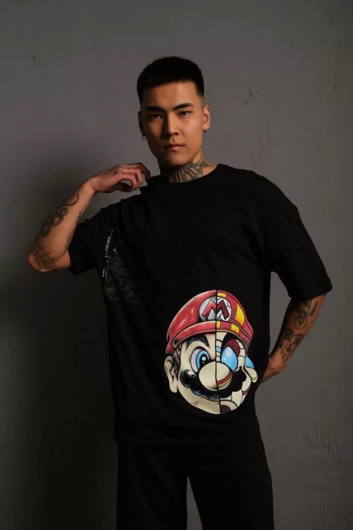 CVS Erkek Mario Baskılı Oversize T-Shirt - Siyah