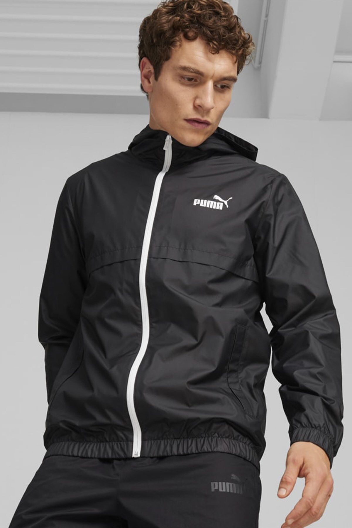 Puma Ess Solid Erkek Rüzgarlık