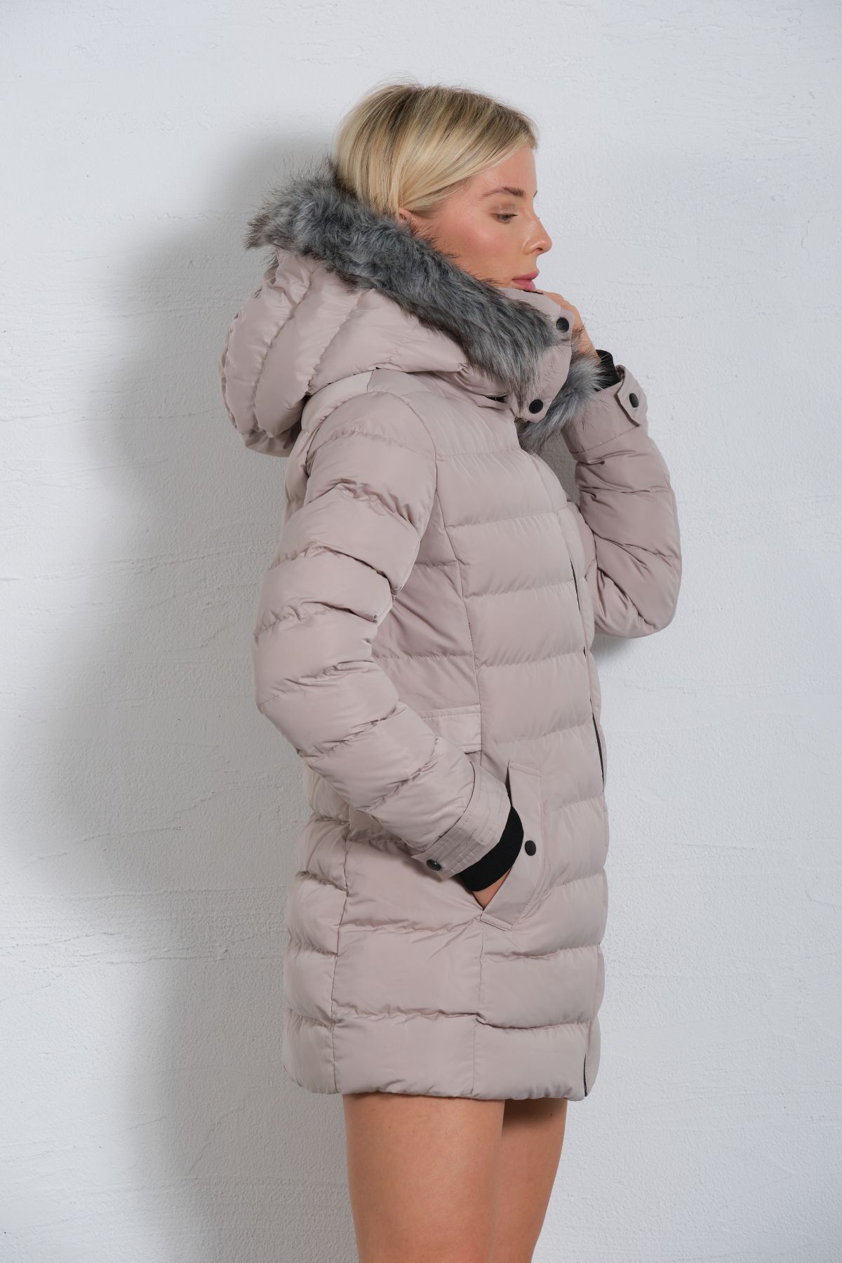 Maule-Detachable Faux Fur Hood, Water Repellent Fabric, Women's Anorak Micro Coat Coat @Jasmin 6