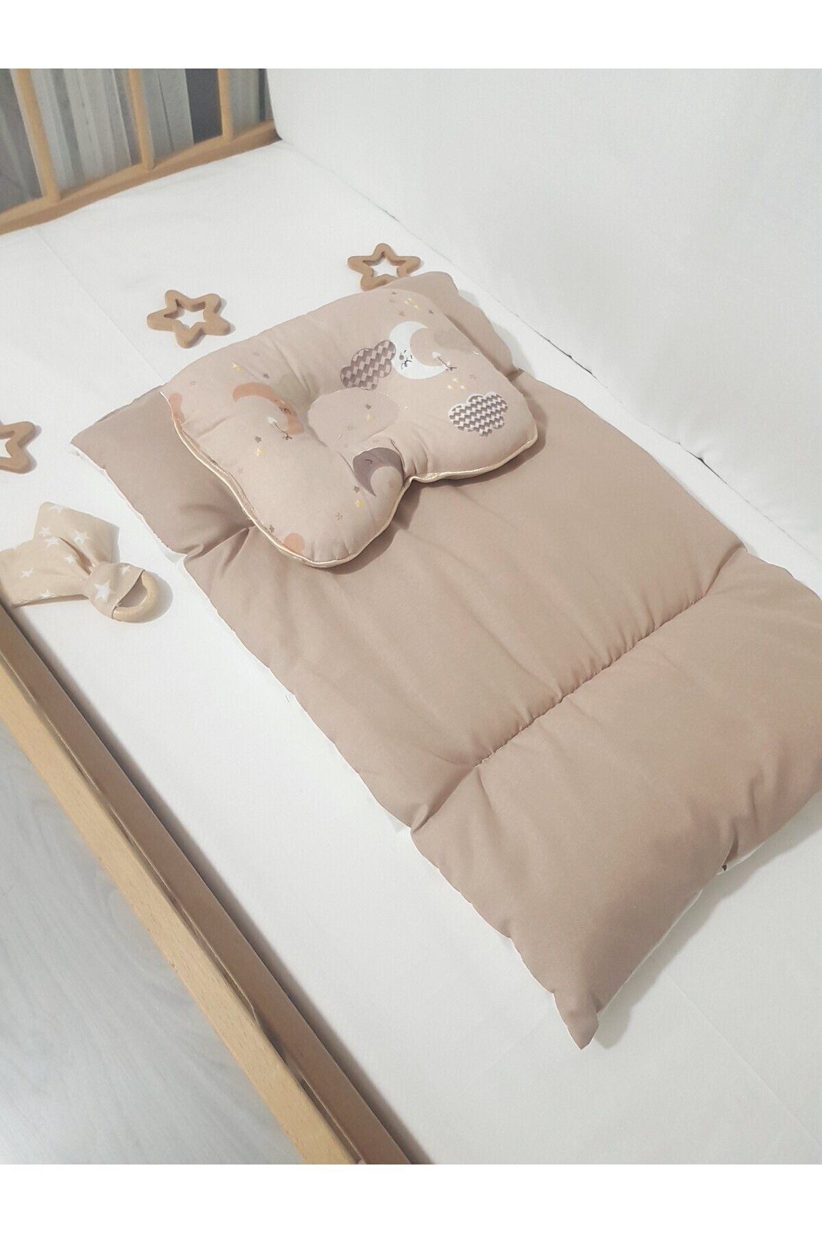 Baby Clime Alt Açma Minderi Çift Taraflı Kahve Yıldız - Baş Düzeltme Yastığı Ve Diş Kaşıyıcı Hediye! fotoğrafı 4 (önizleme)