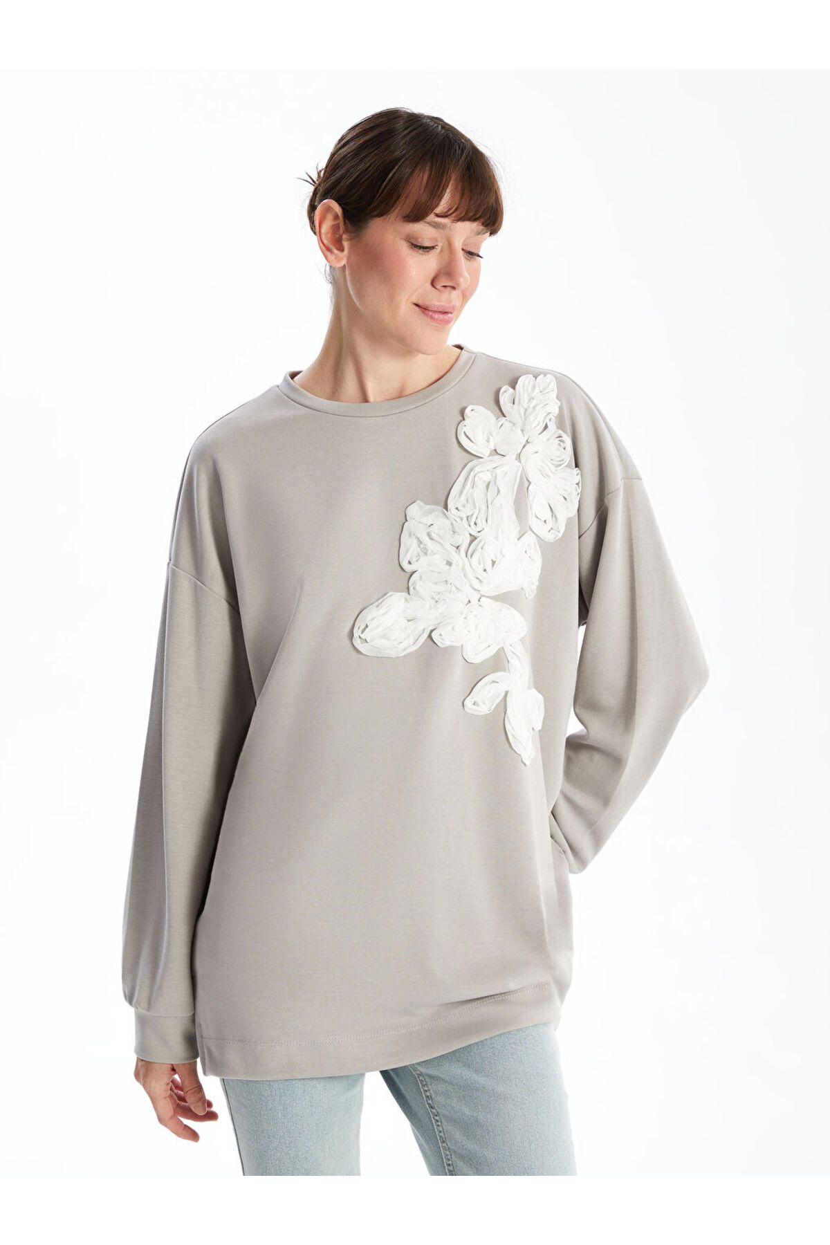 LC Waikiki Nakışlı Oversize Kadın Sweatshirt Tunik