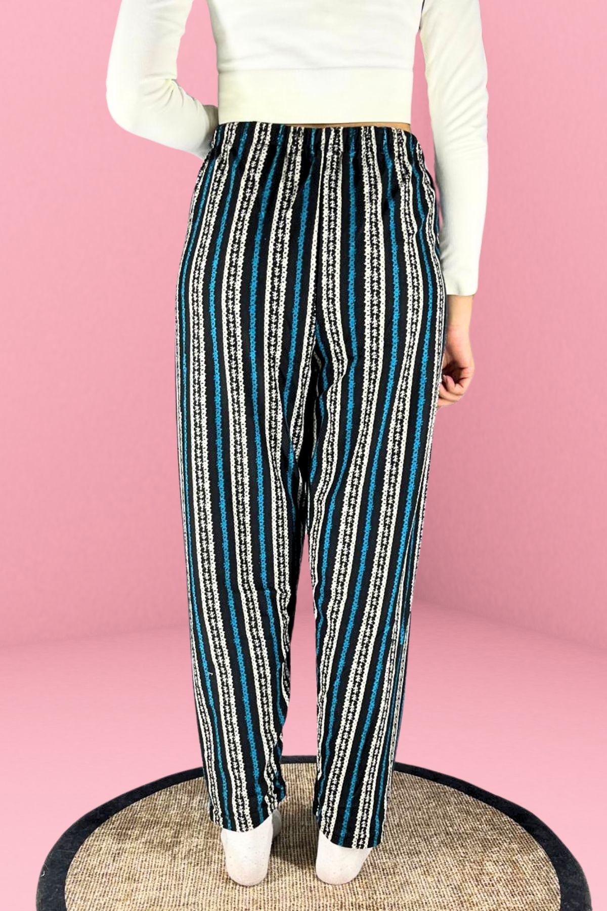 Farya Home-Dreamy Soft Velvet Textured Patterned Suede Pajama Pants 3