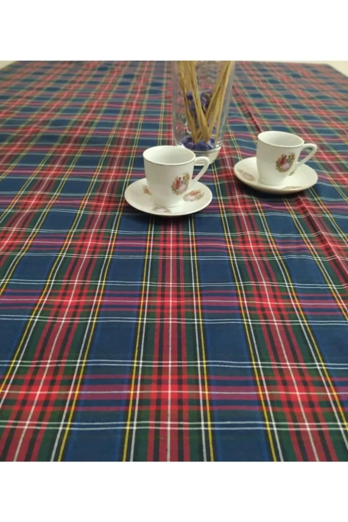 Soft Kare-Scottish Pattern Christmas Tablecloth 4