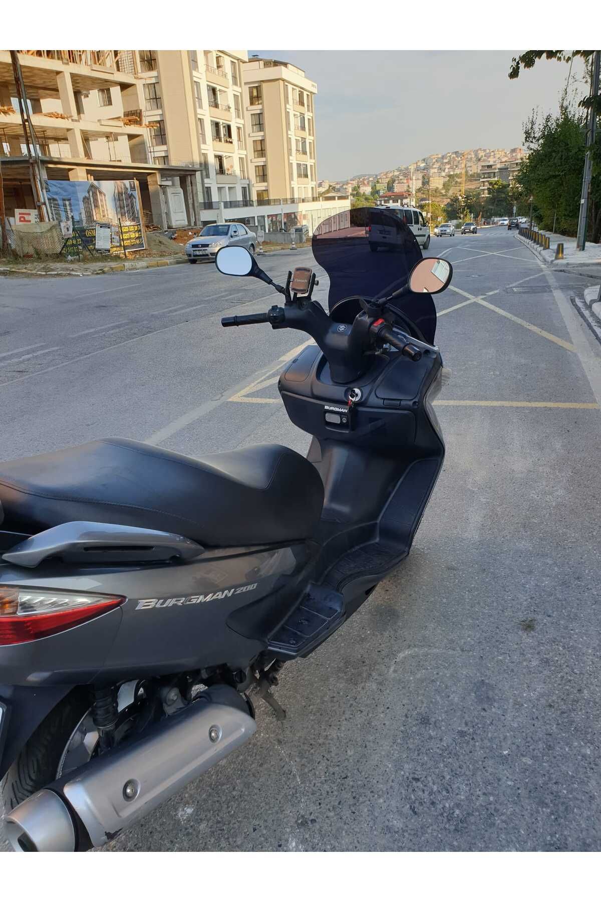Suzuki Burgman UH 200 Siperlik Ön Cam 2006 2013 Model 61cm Siyah Renkli 4mm