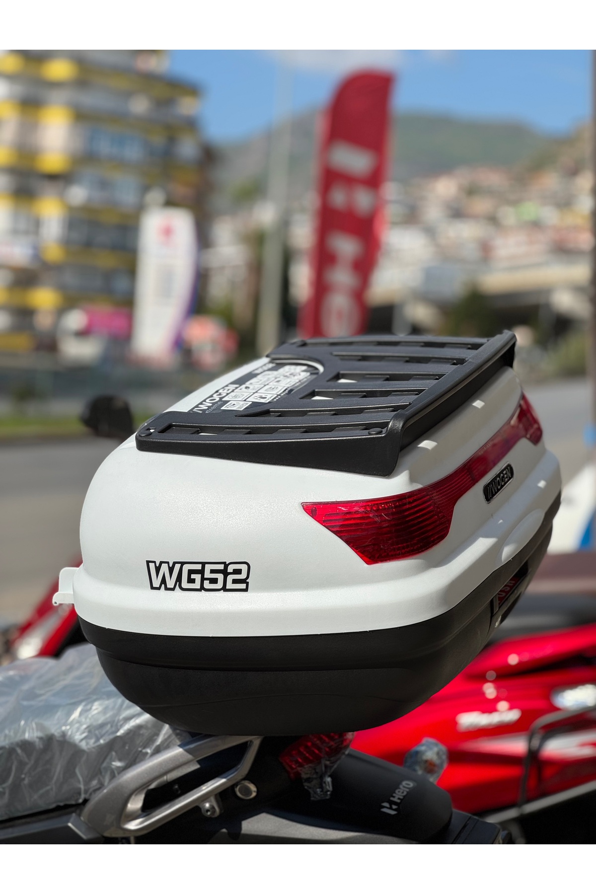 WOGEN 52LT MOTOSİKLET ÇANTASI (VİDA SETİ DAHİL)