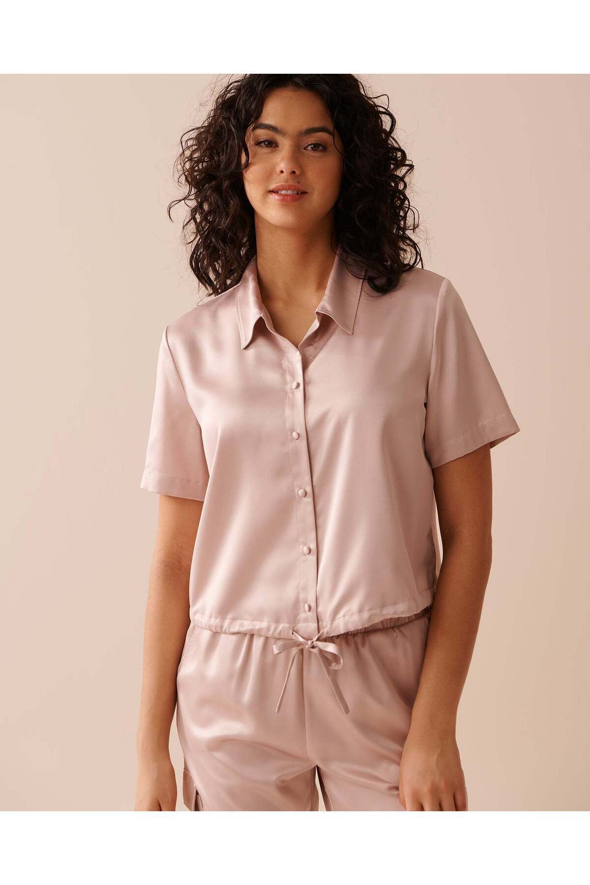 La Vie en Rose-Satin Button-Down Short Sleeve Shirt 1