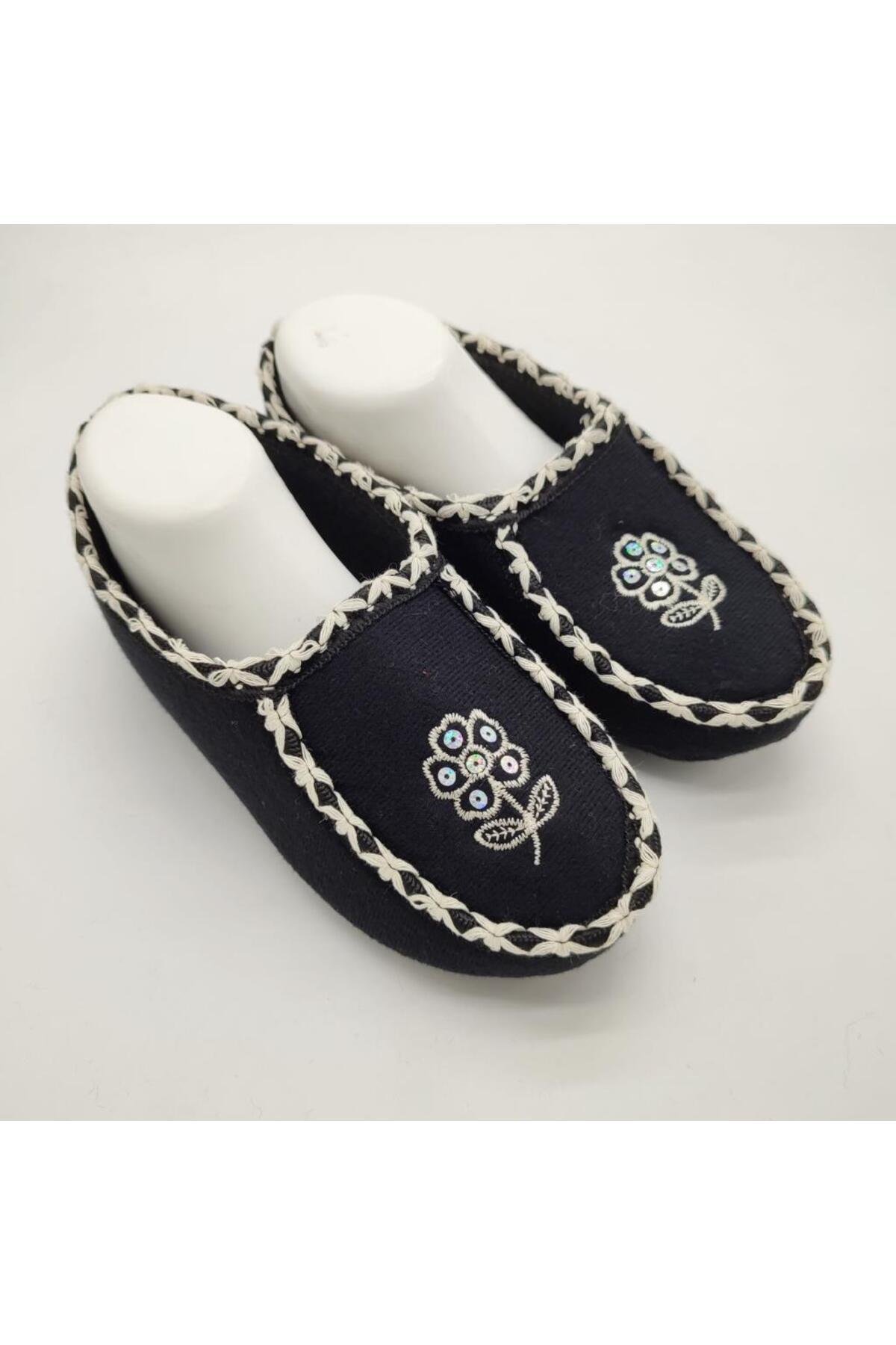 Sanalbolluk Örme Dikişli Çiçek Desenli Kadın Patik Siyah renk