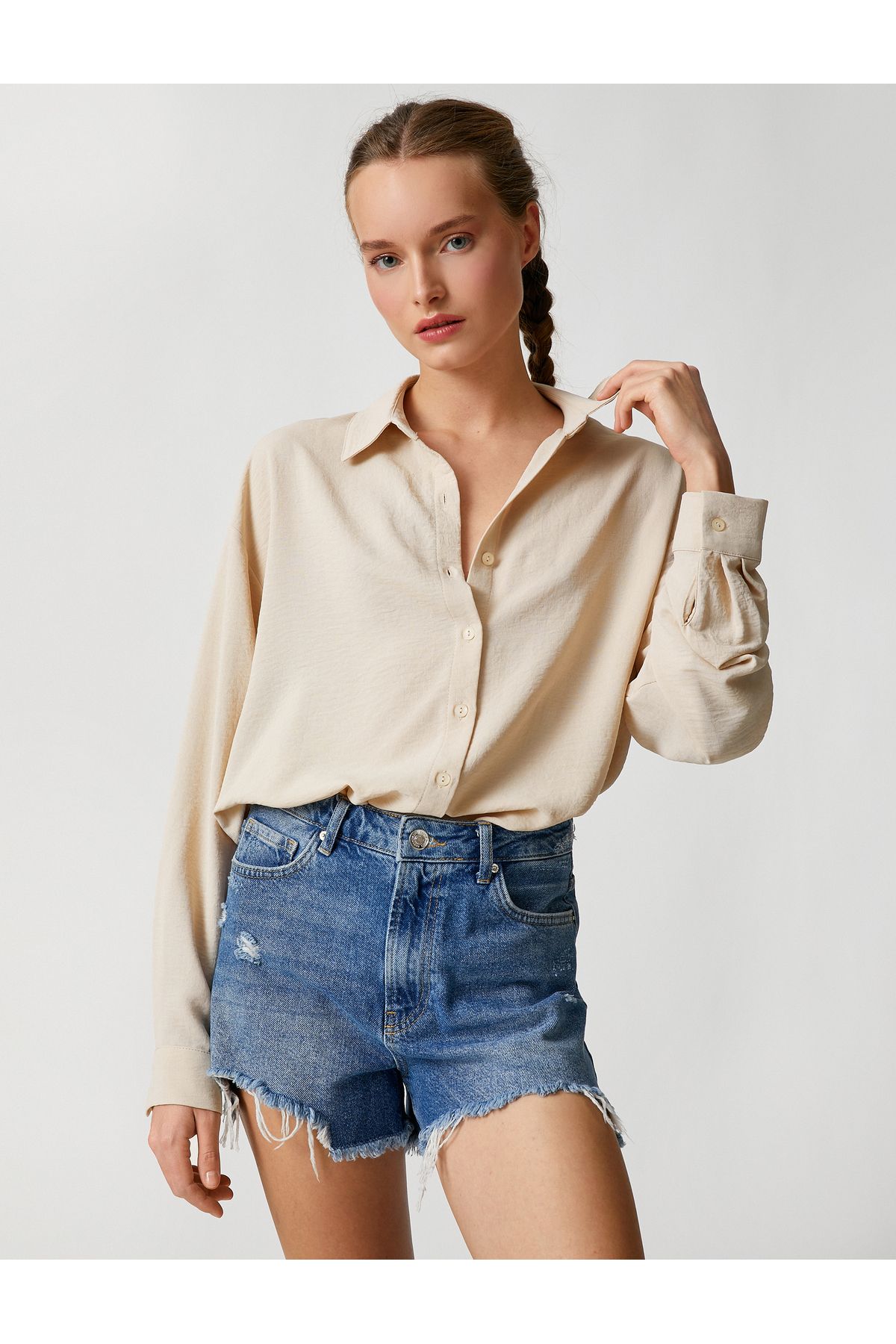 complete the look image