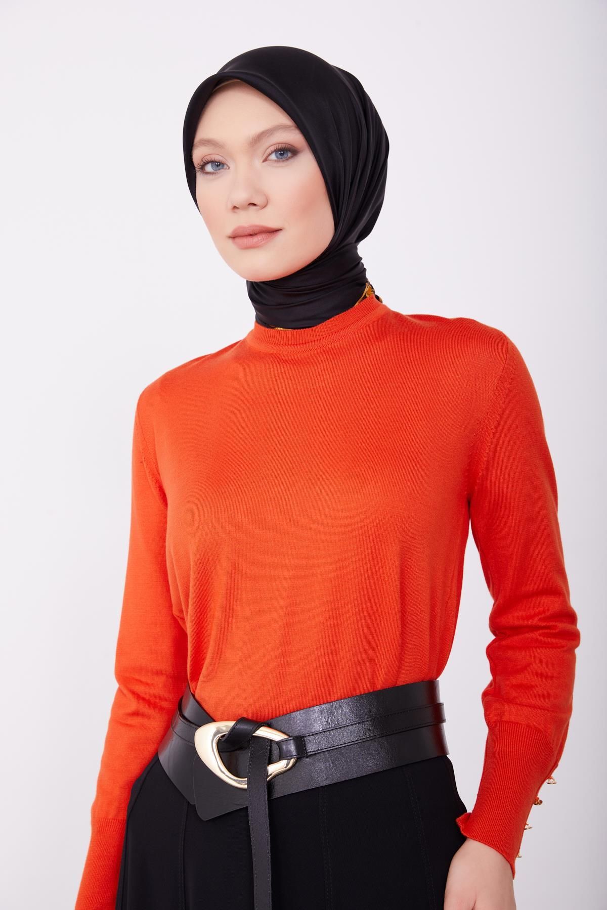 Armine-Pomegranate Flower Patterned Sweater - 23Kd2801 Model 1